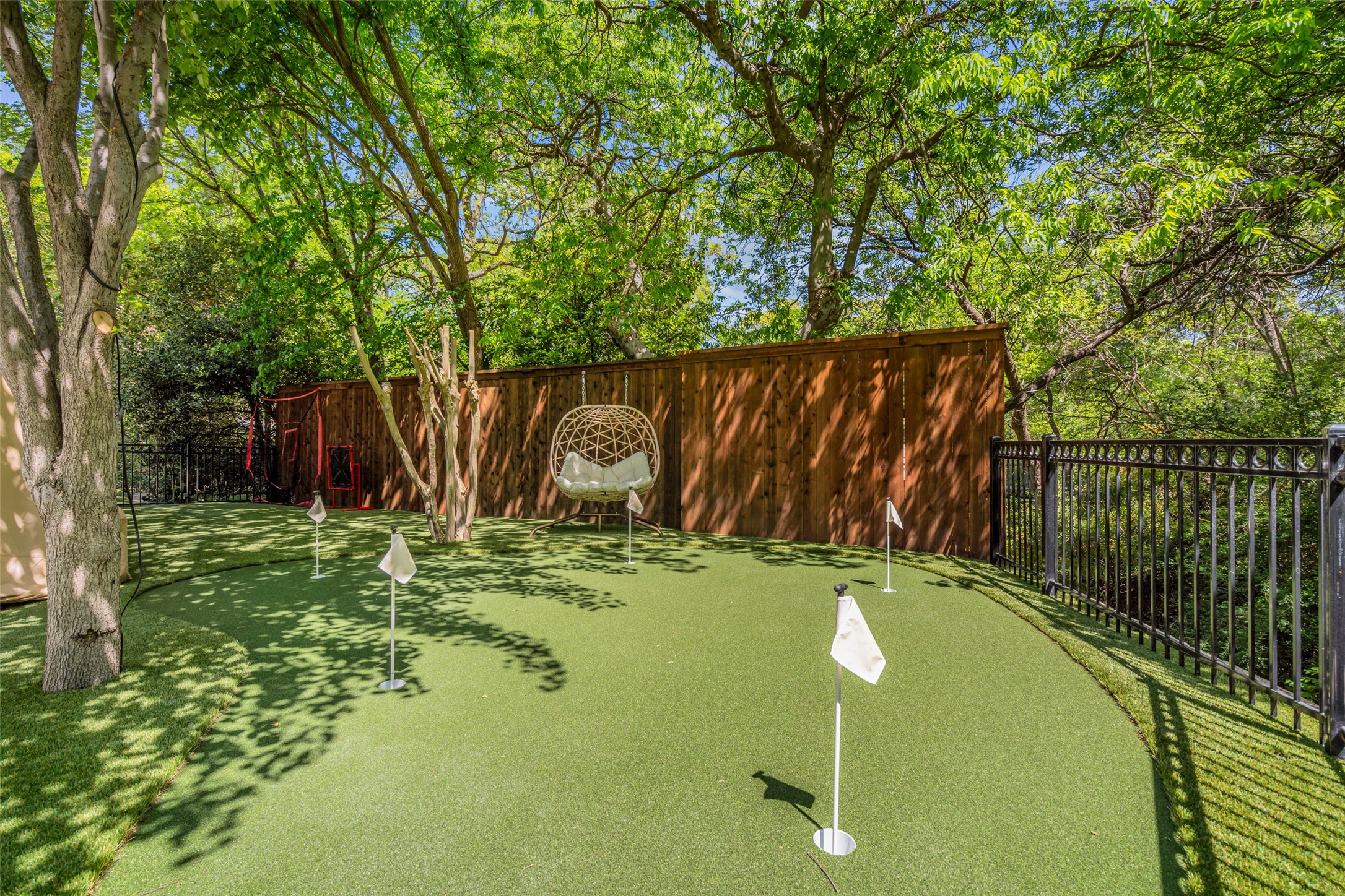 1905 Indian Creek Drive