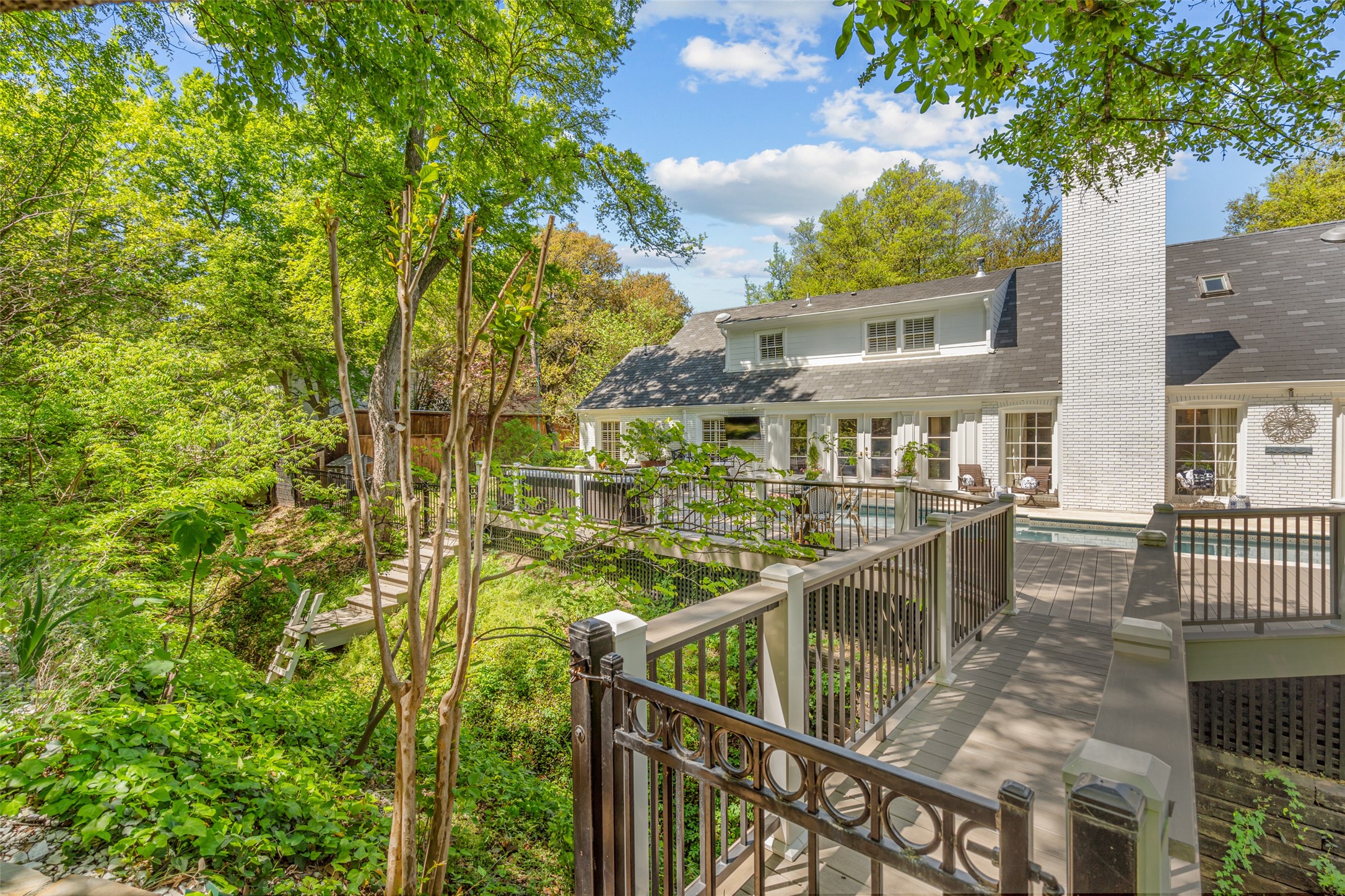 1905 Indian Creek Drive