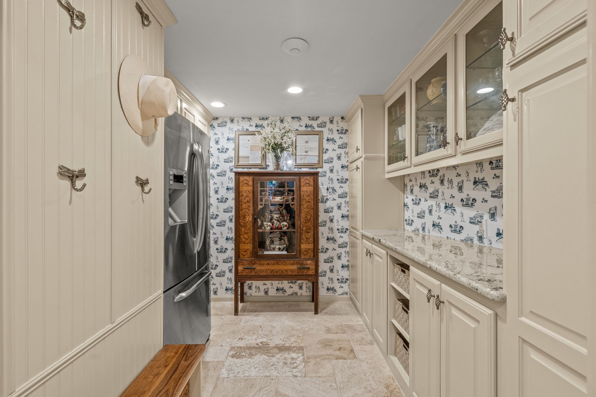 1905 Indian Creek Drive