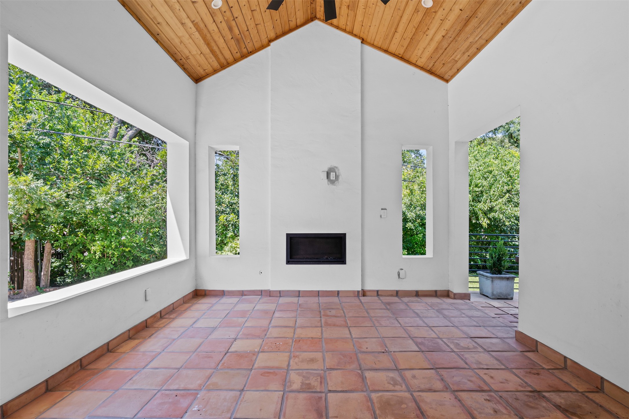 3716 Fox Hollow Street