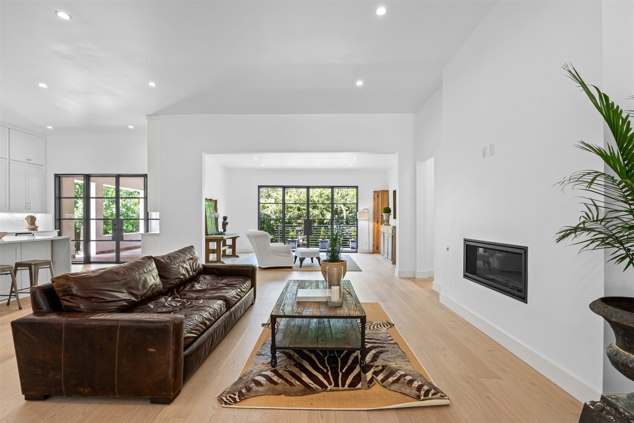 3716 Fox Hollow Street