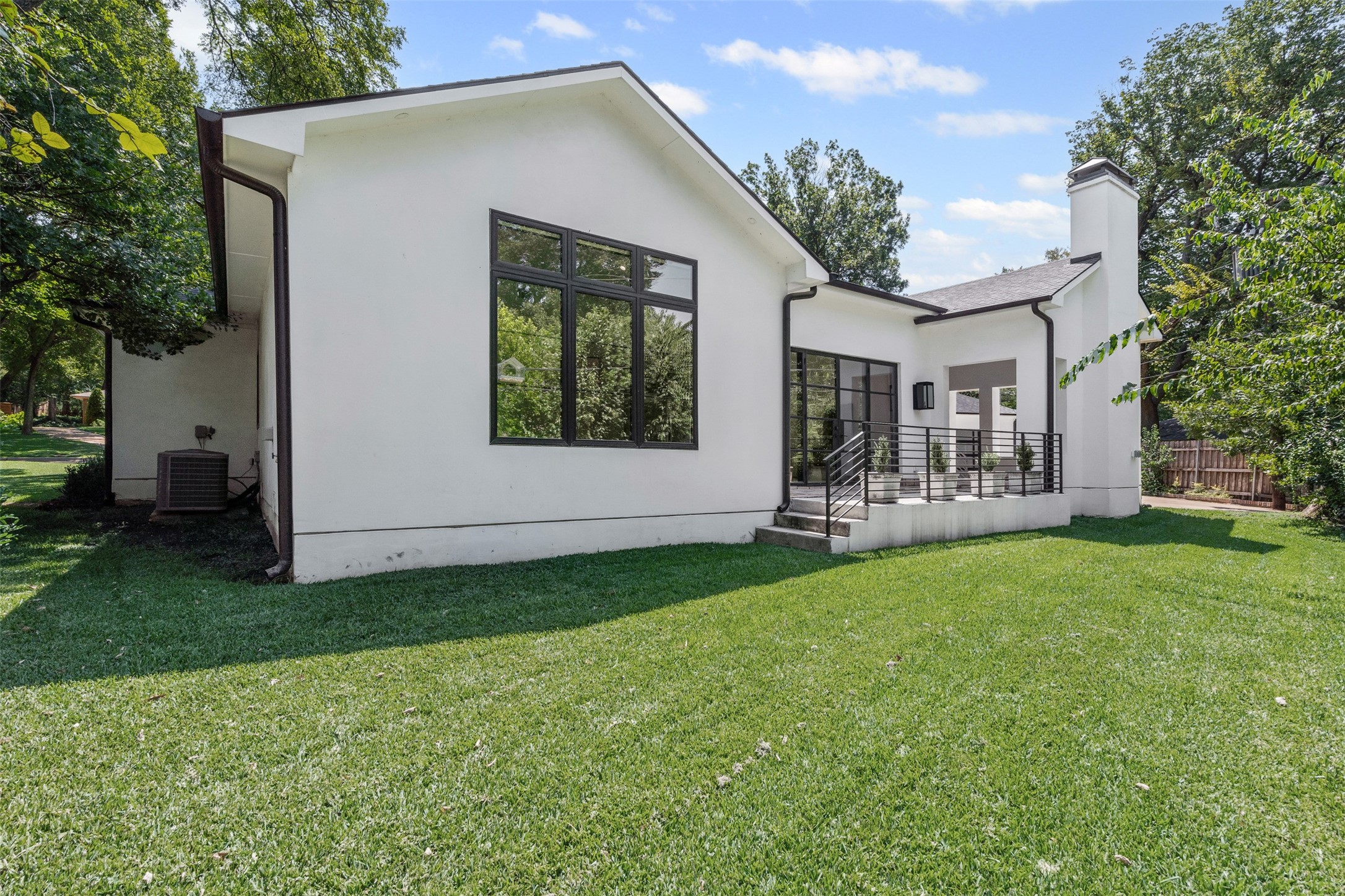 3716 Fox Hollow Street