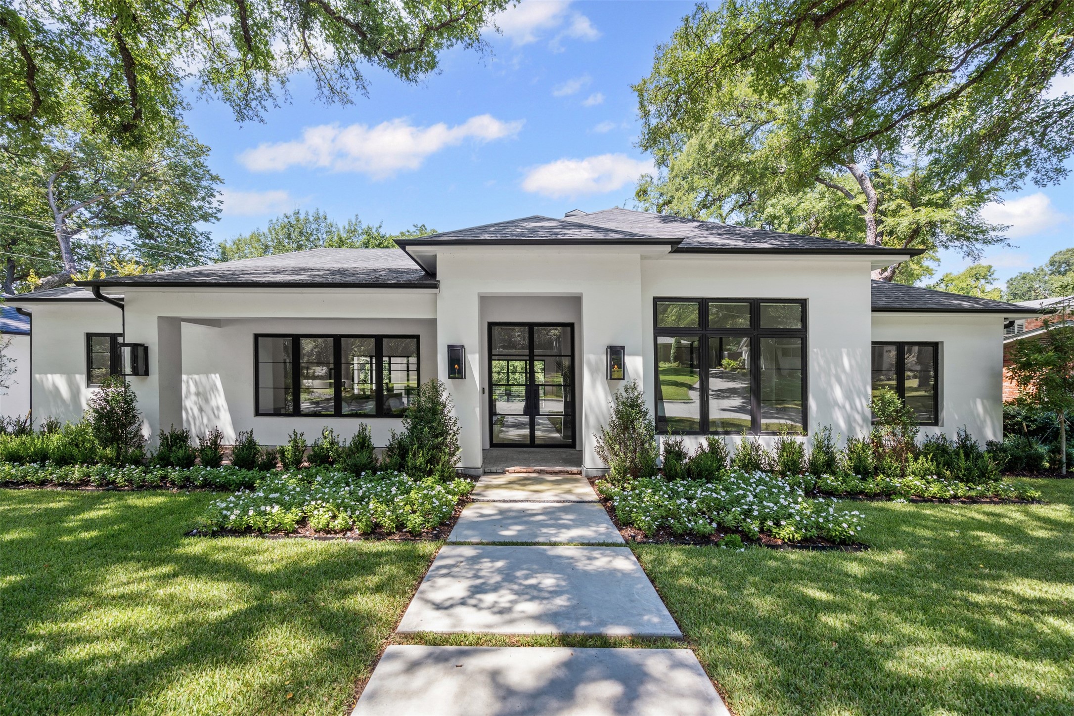 3716 Fox Hollow Street