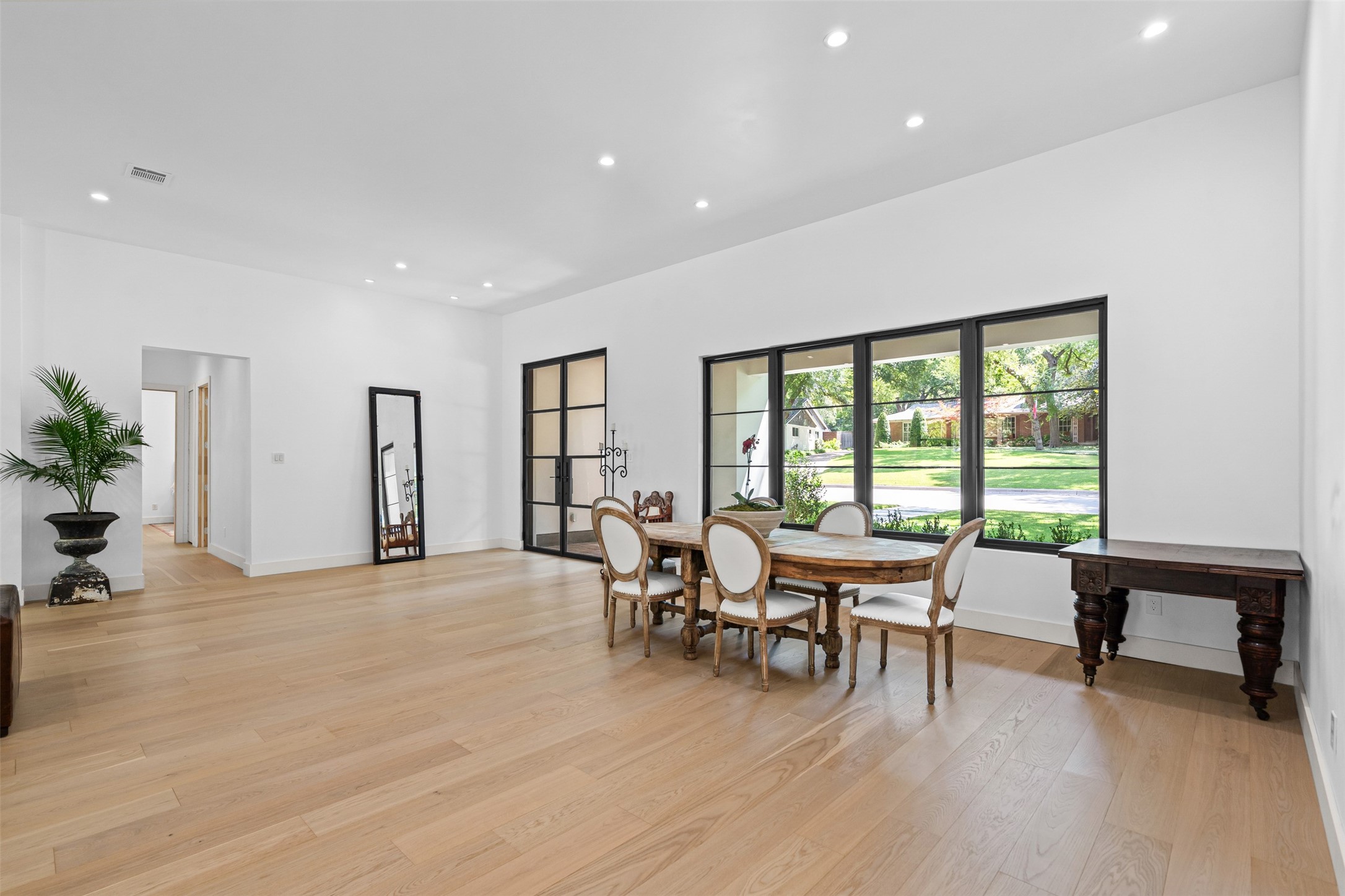 3716 Fox Hollow Street