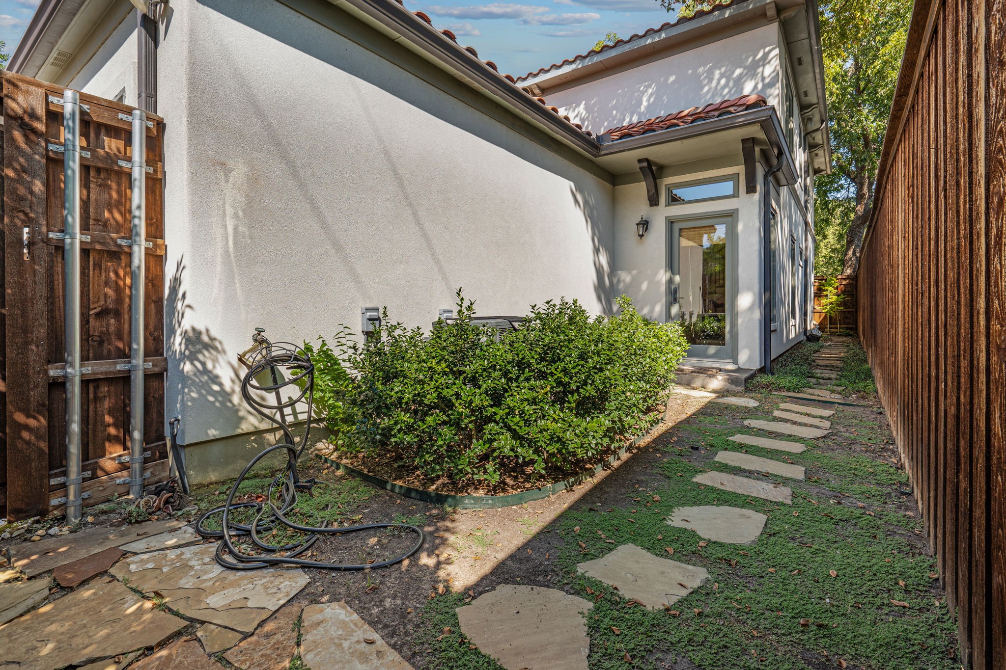 5609 El Campo Avenue