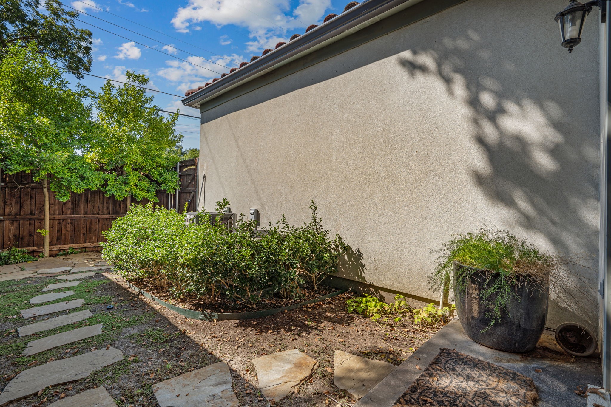 5609 El Campo Avenue