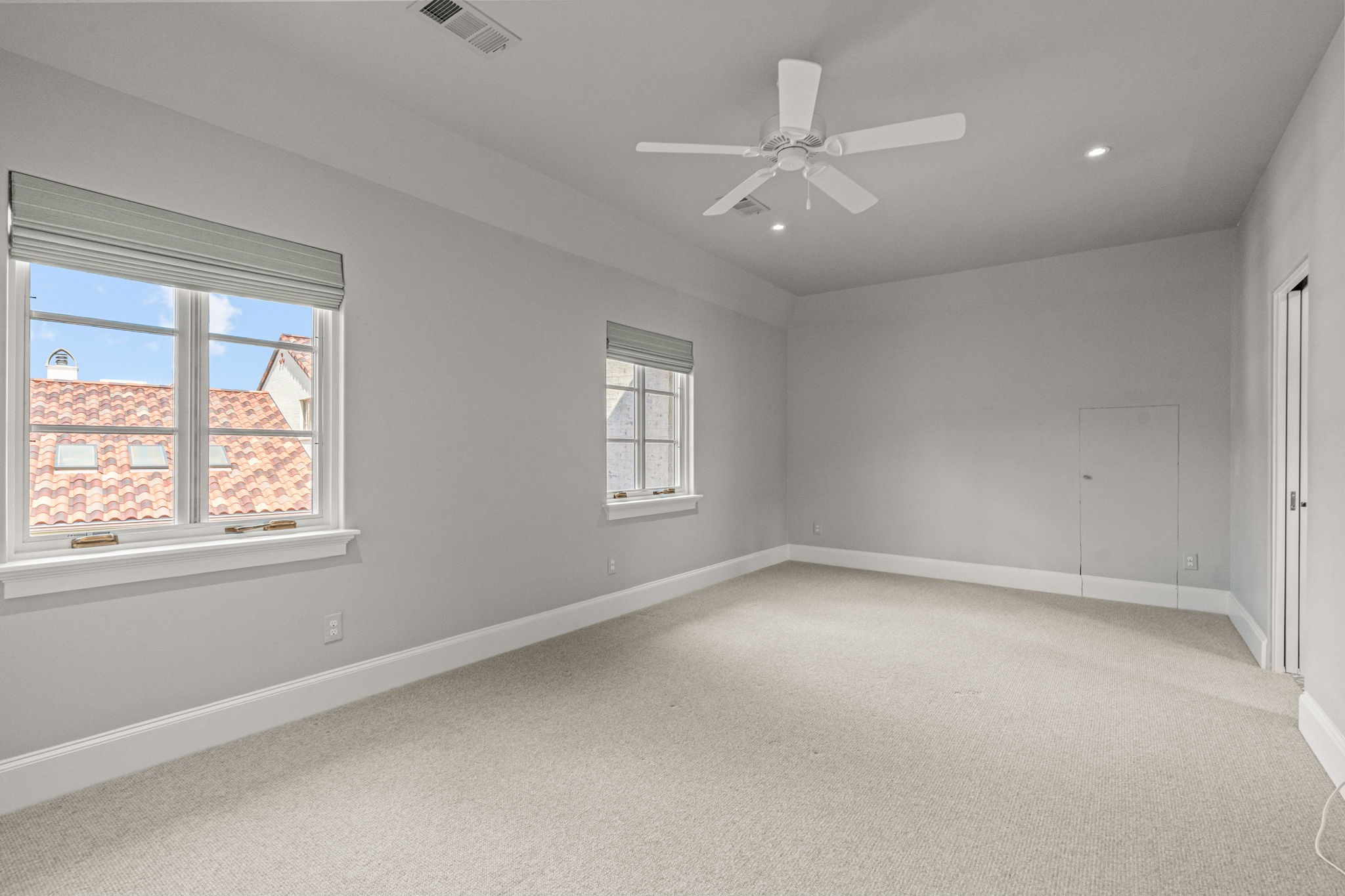 808 Dunham Close