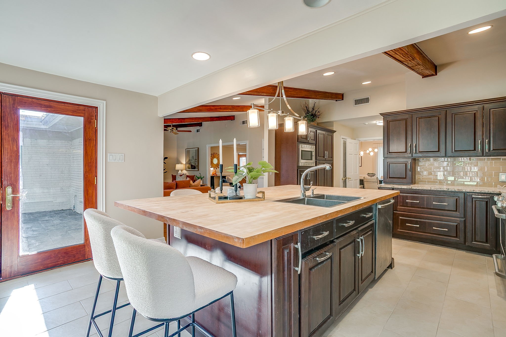 3133 Sweetbriar Lane