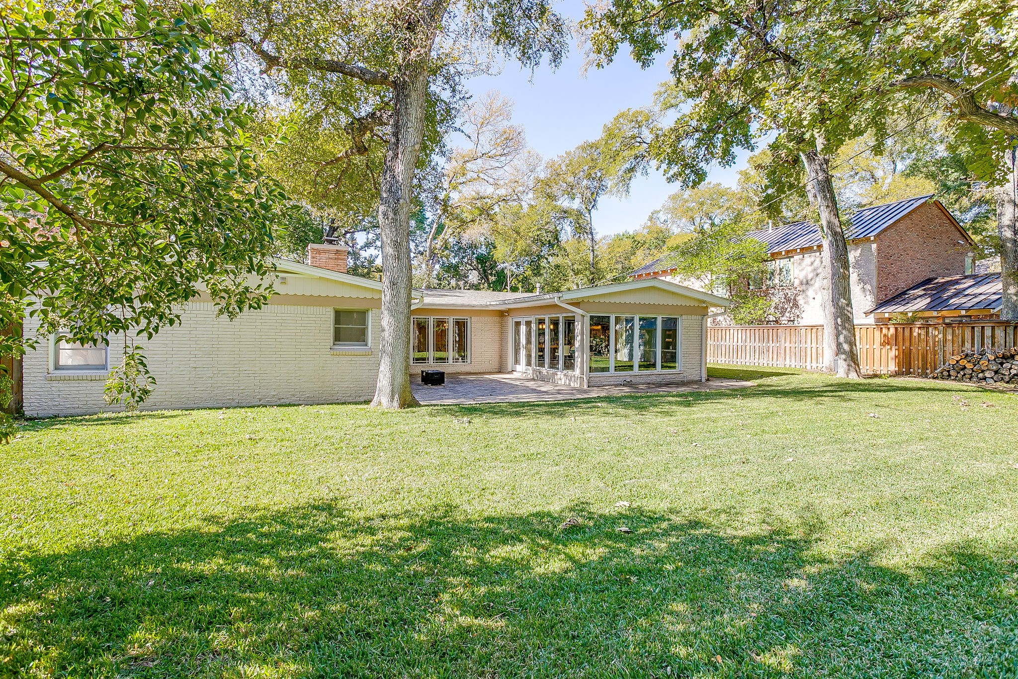 3133 Sweetbriar Lane