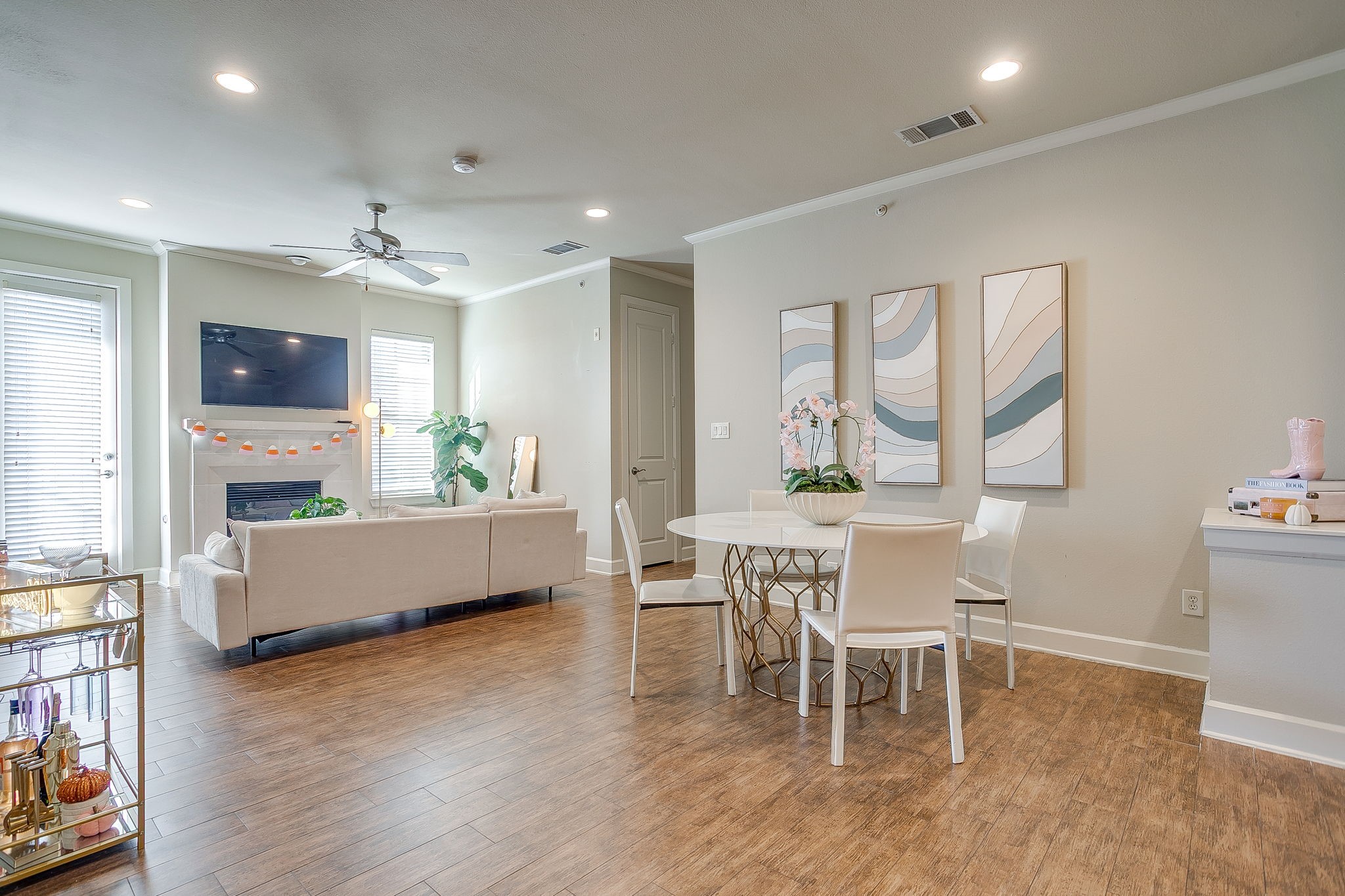 2800 Sandage Avenue #301