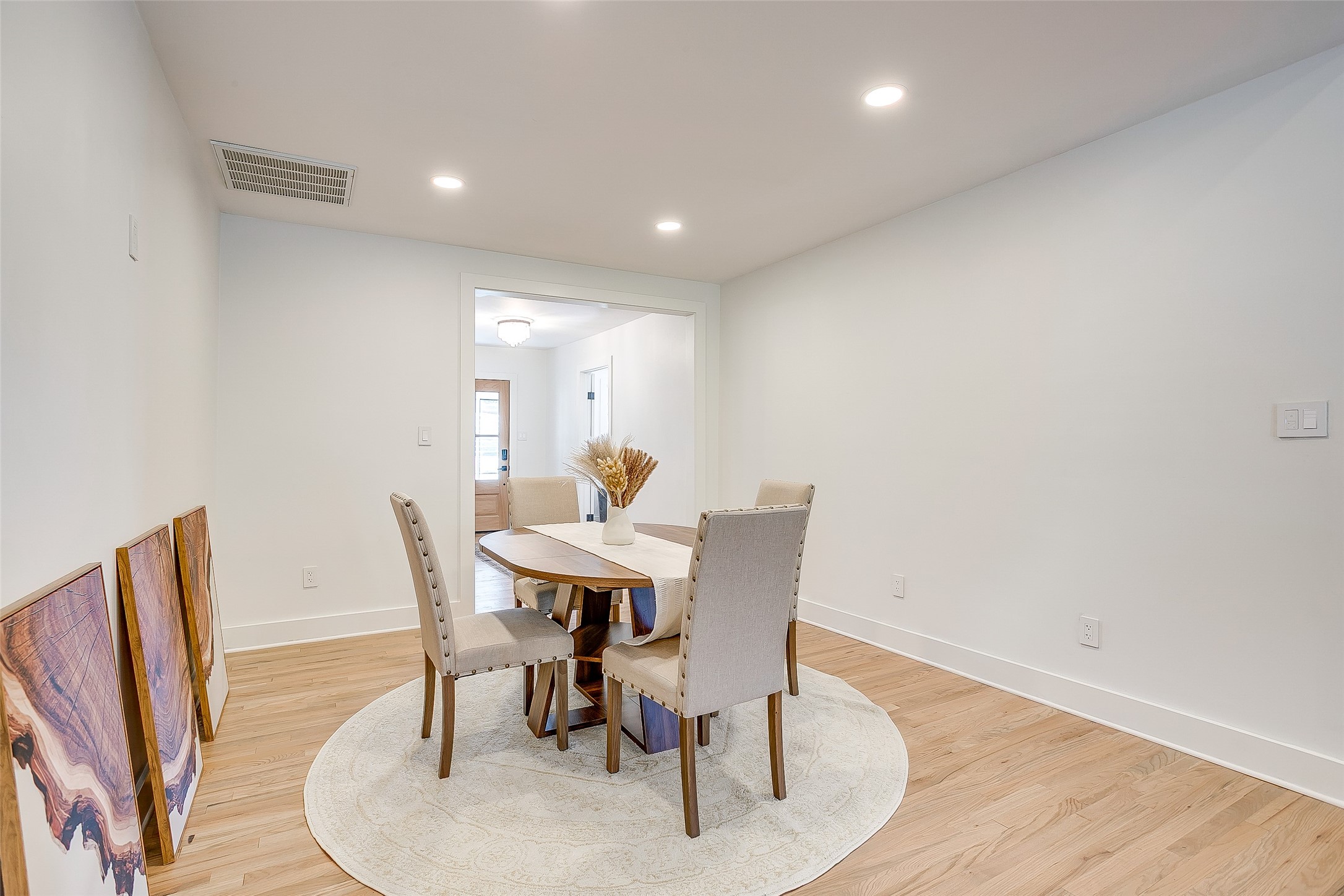 3532 W Biddison Street