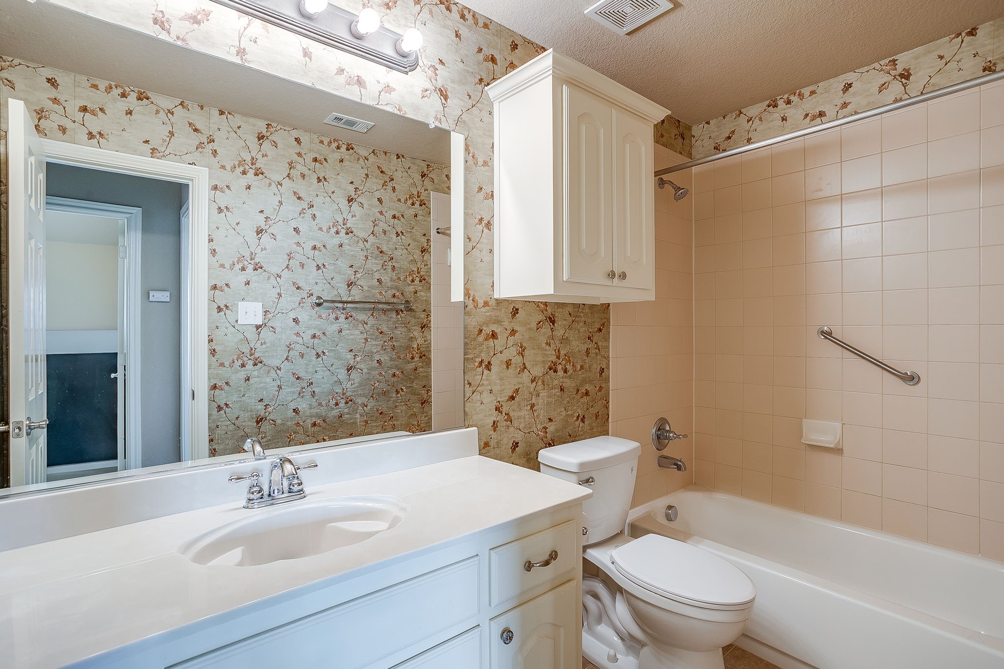 8205 Painted Tree Trail