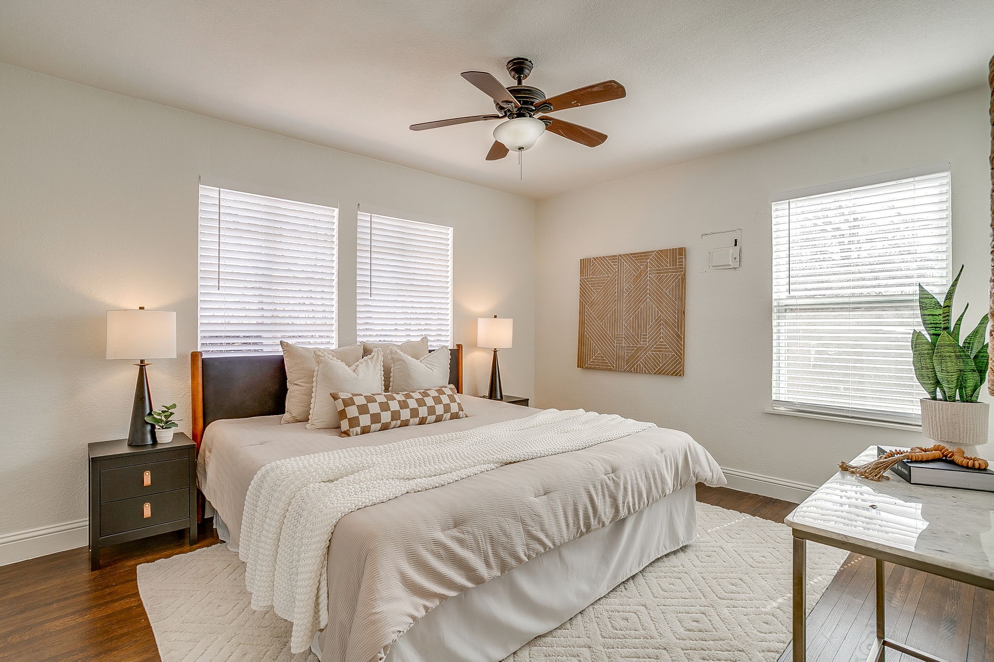 4413 Wellesley Avenue