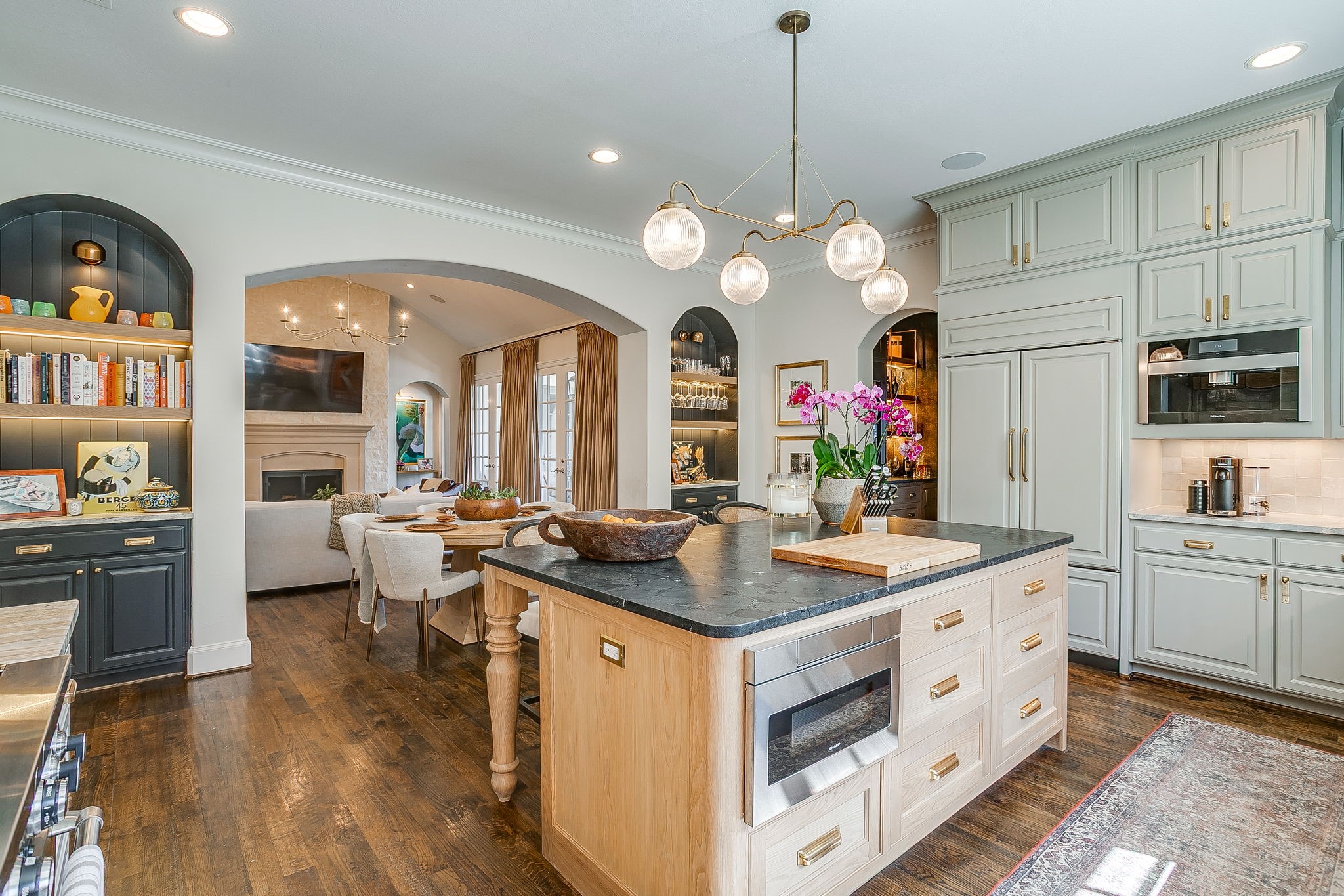 4601 Porto Vila Court