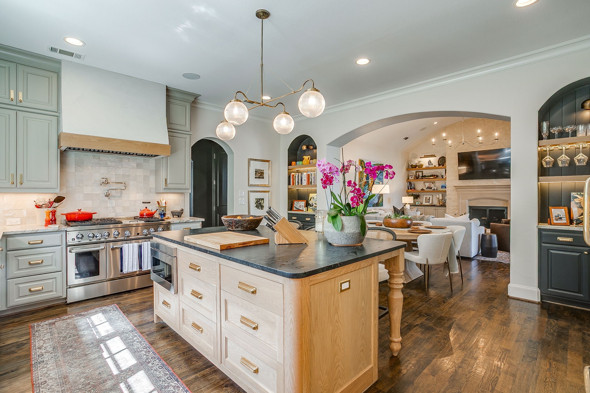 4601 Porto Vila Court