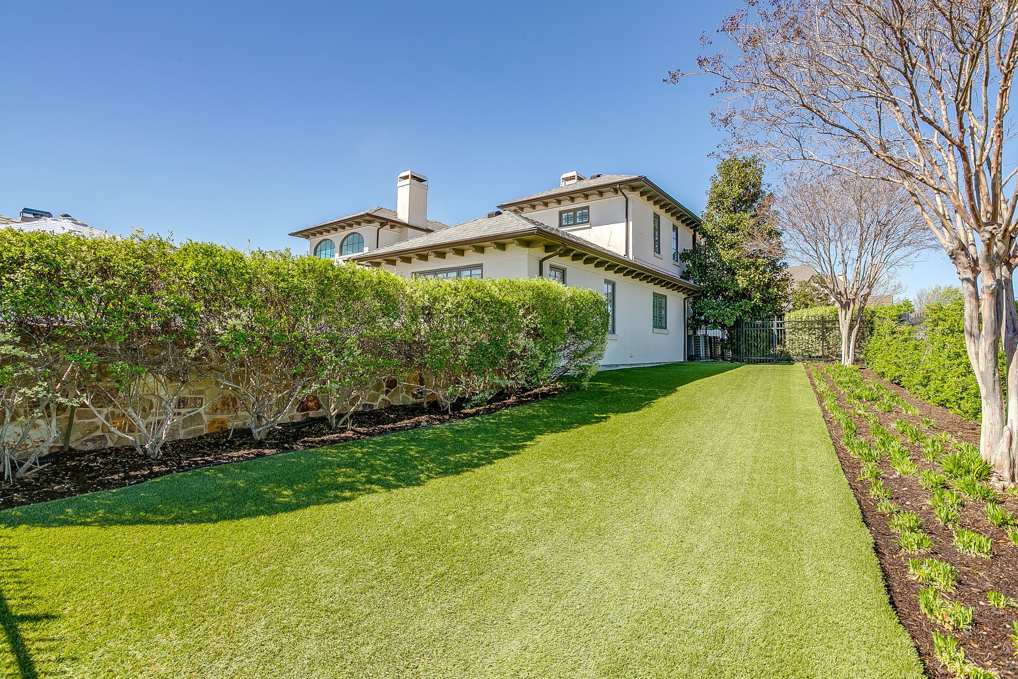 4601 Porto Vila Court