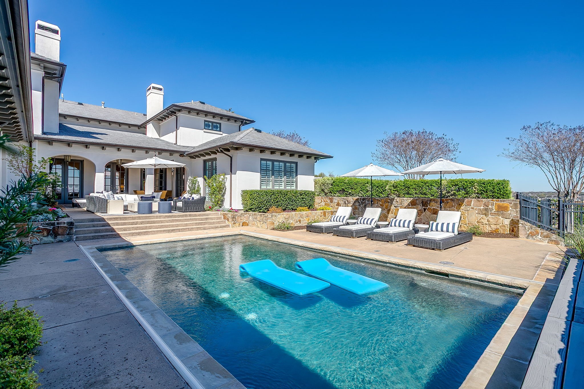 4601 Porto Vila Court