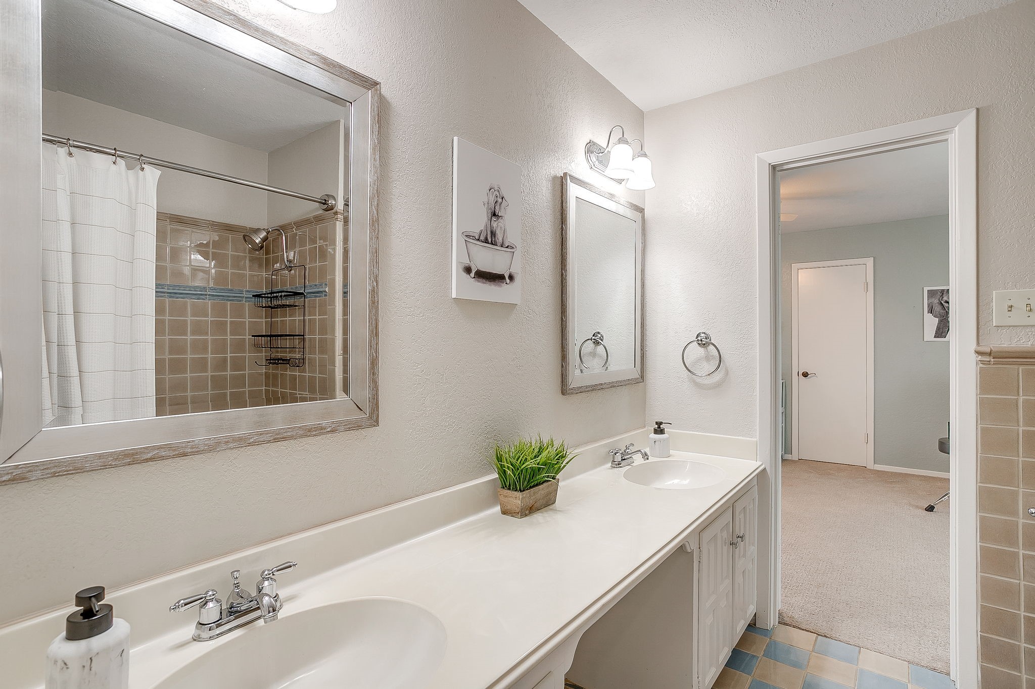 3928 Stonehenge Road