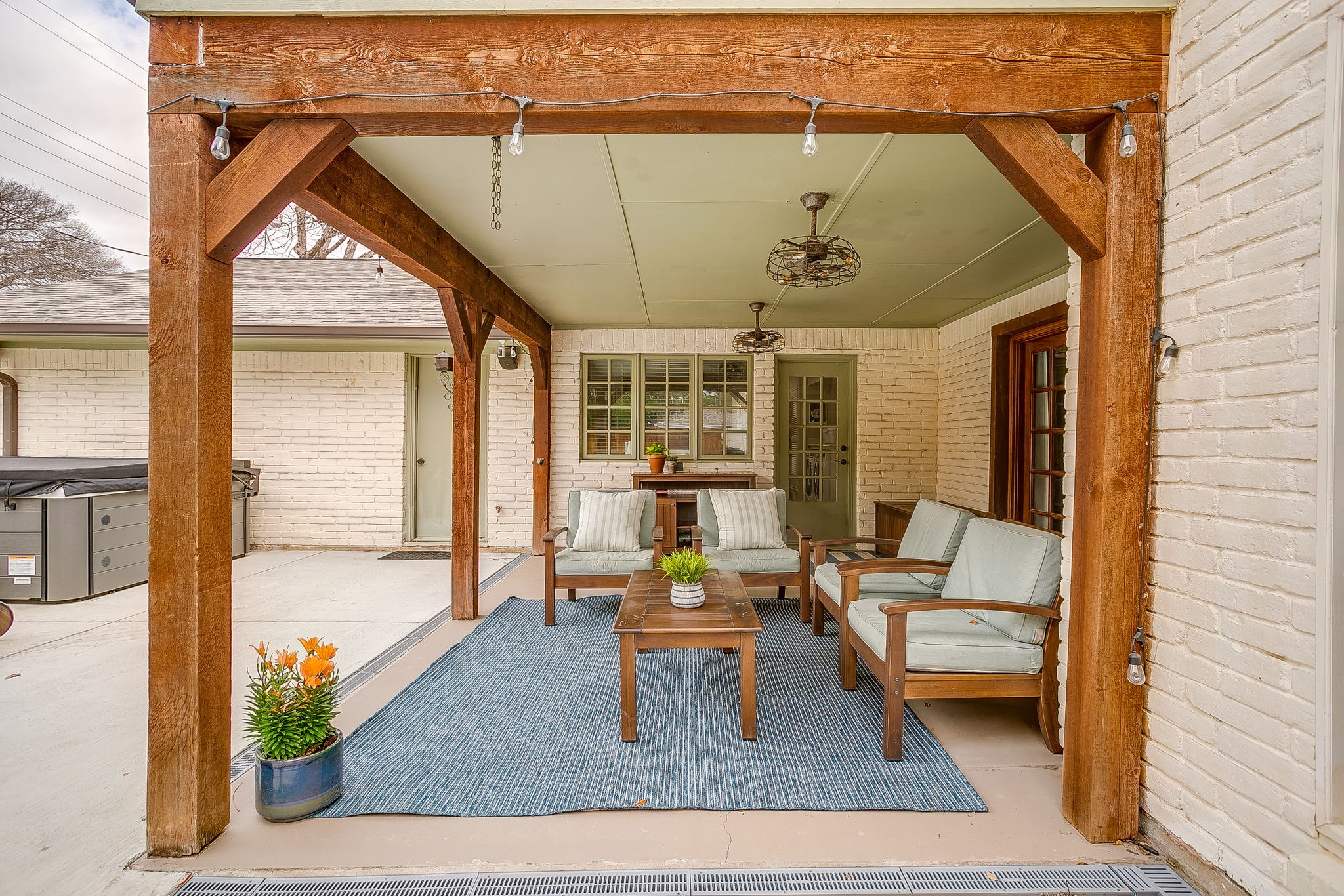 3928 Stonehenge Road