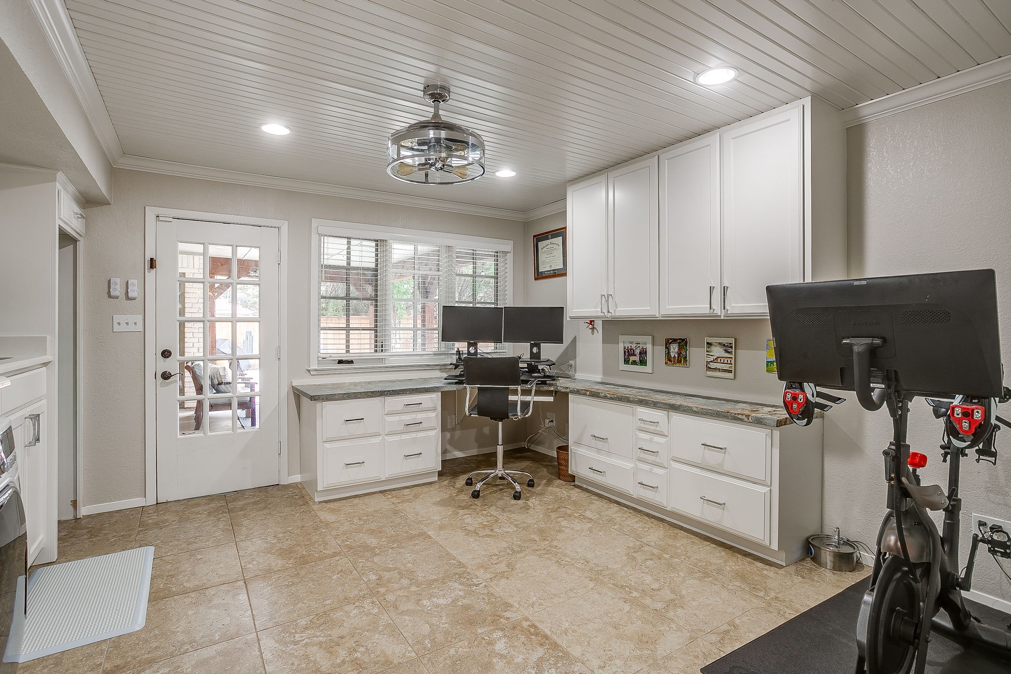 3928 Stonehenge Road