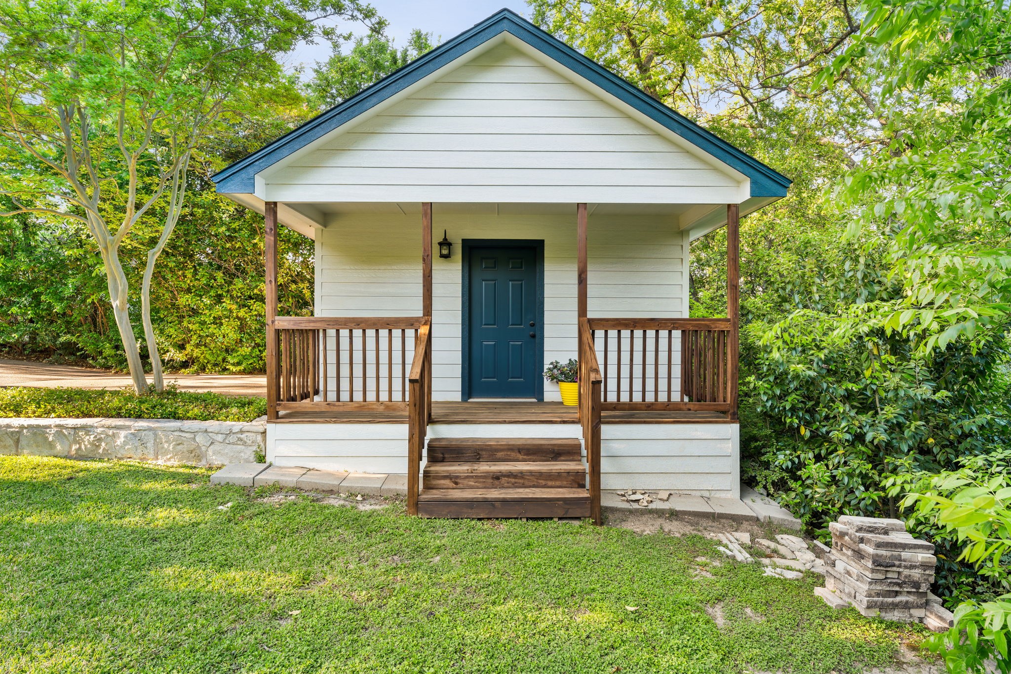 4217 Hildring Drive E