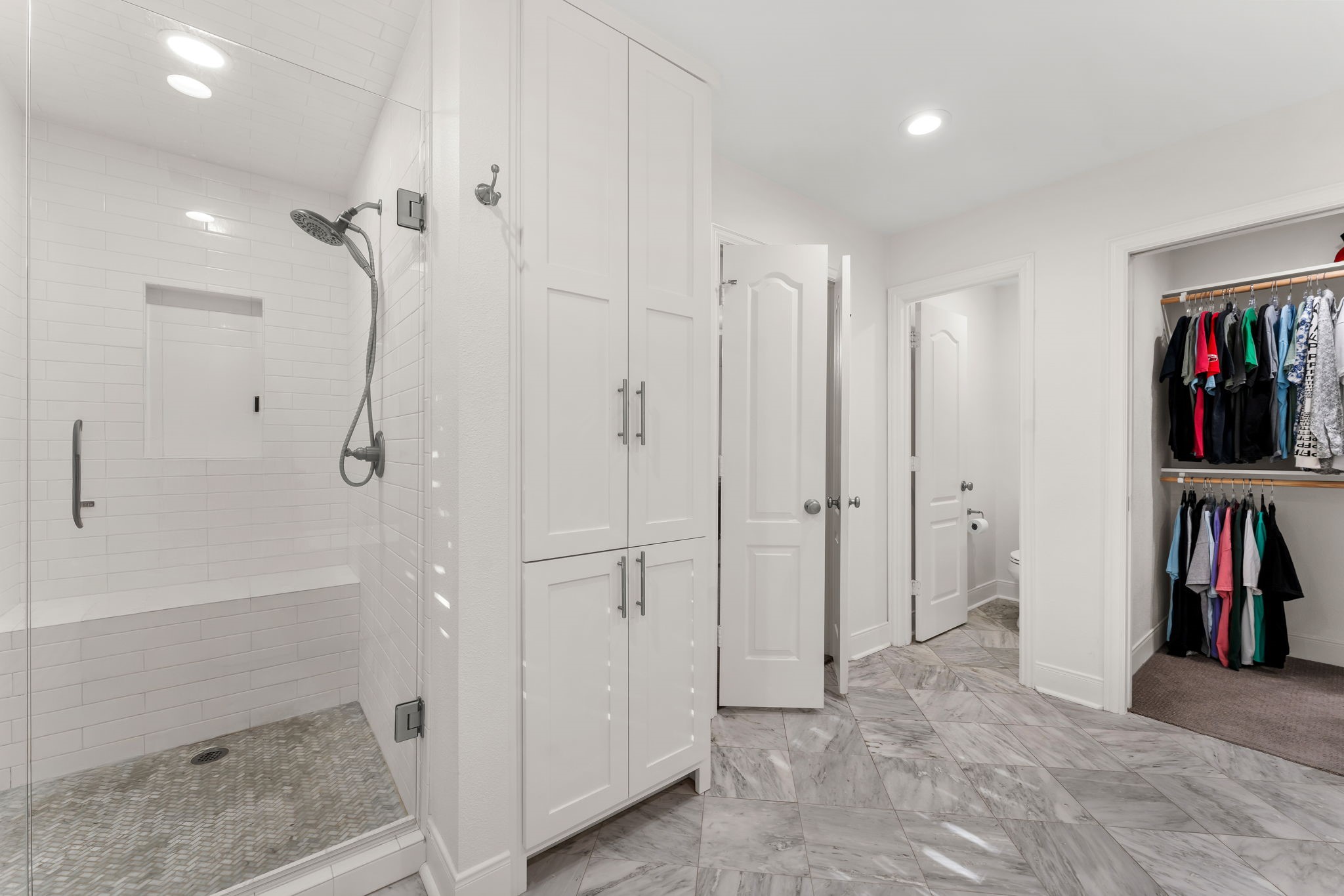 4217 Hildring Drive E