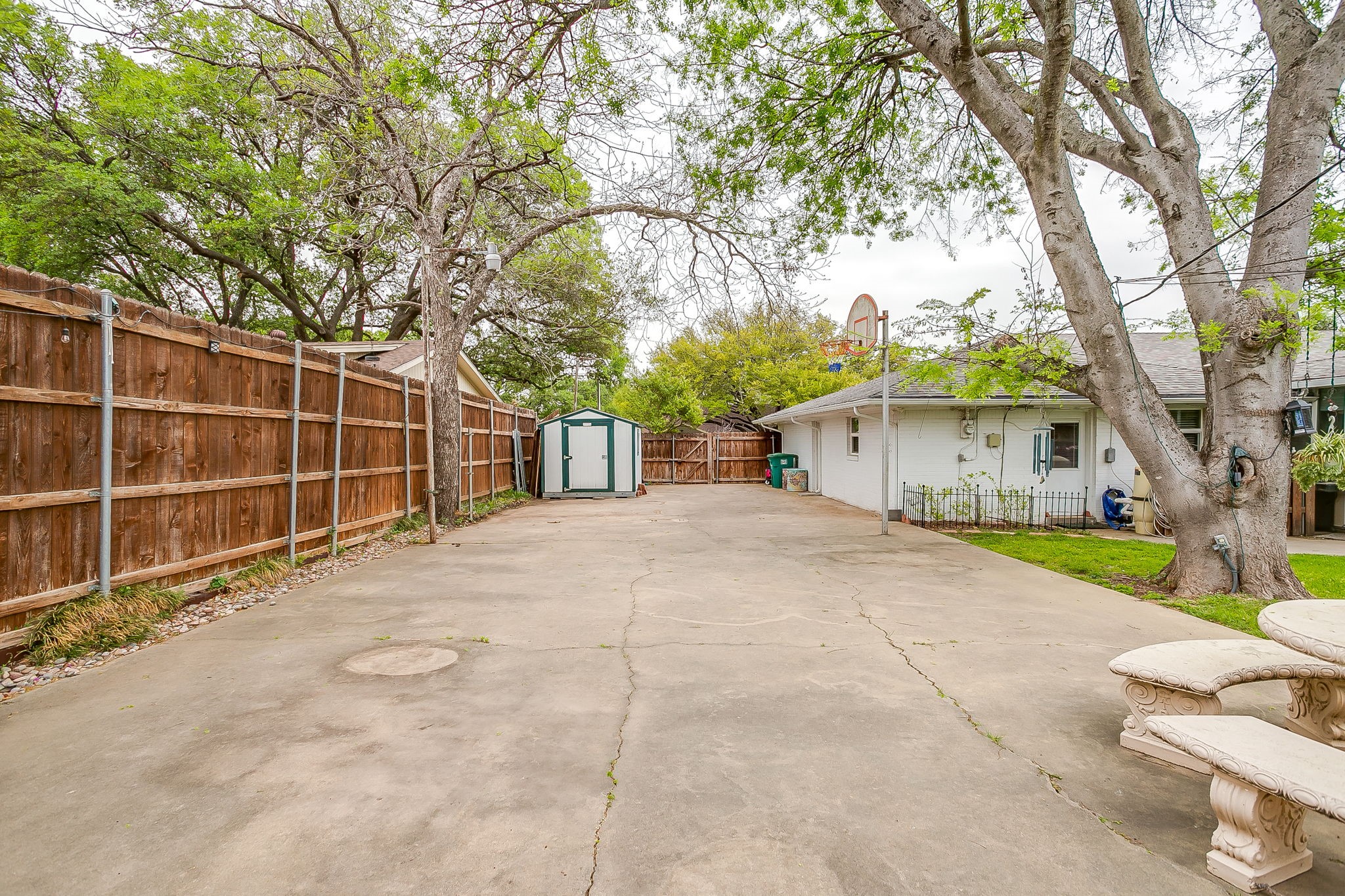 4209 Bilglade Road