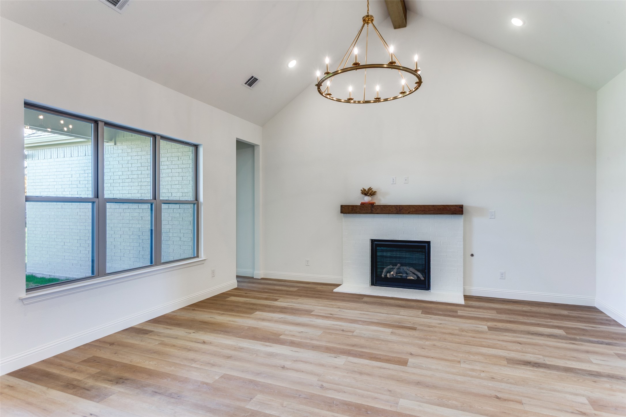 274 Observation Drive N