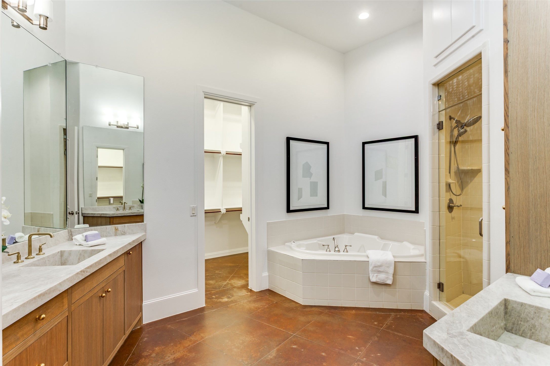 601 E 1st Street 220
