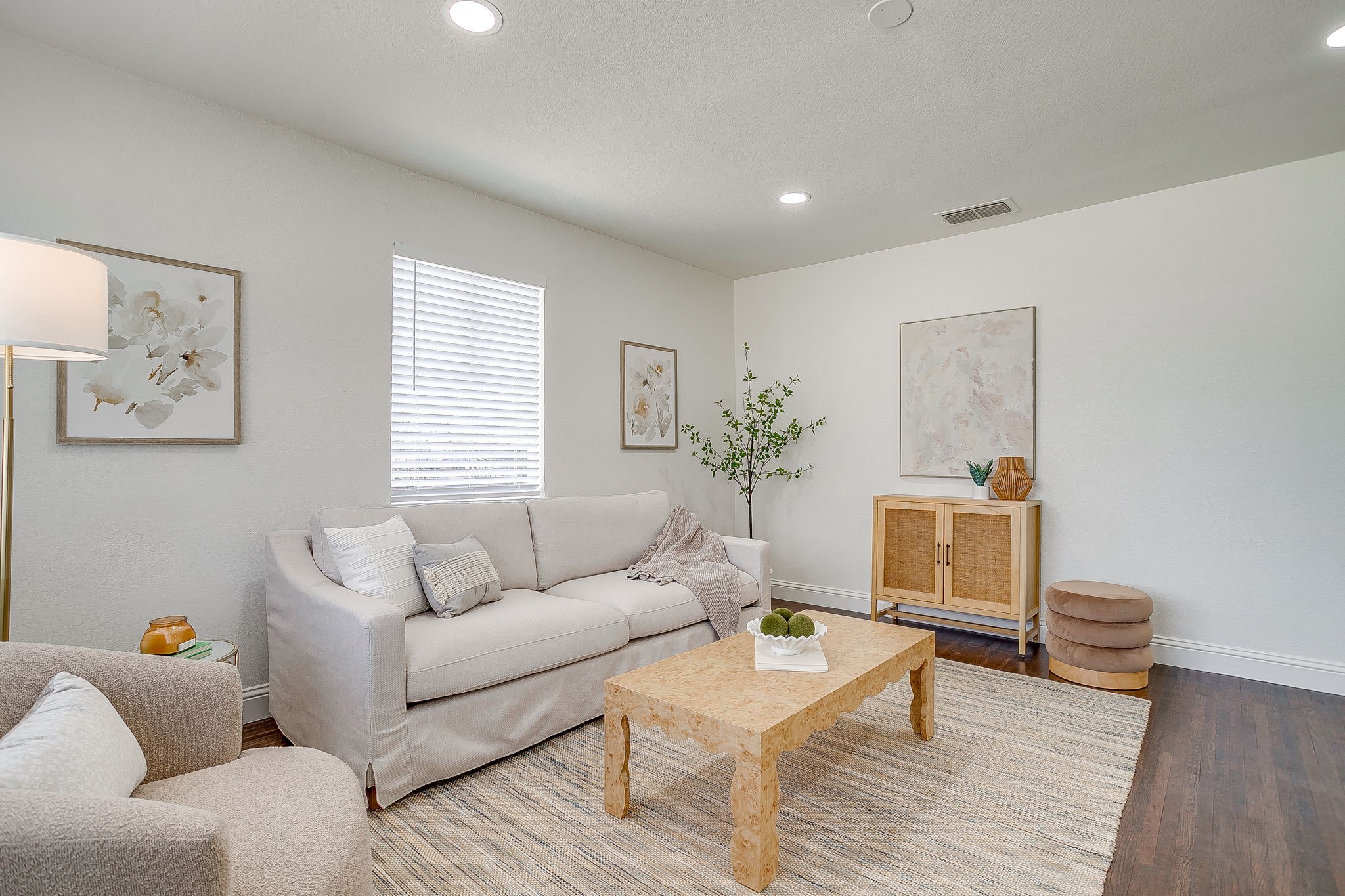 4413 Wellesley Avenue