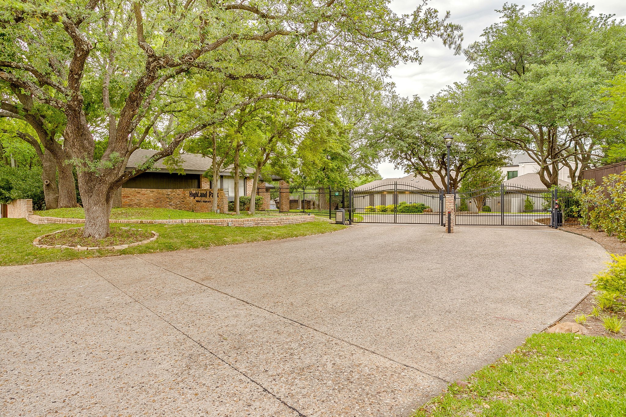 2144 Fountain Square Drive