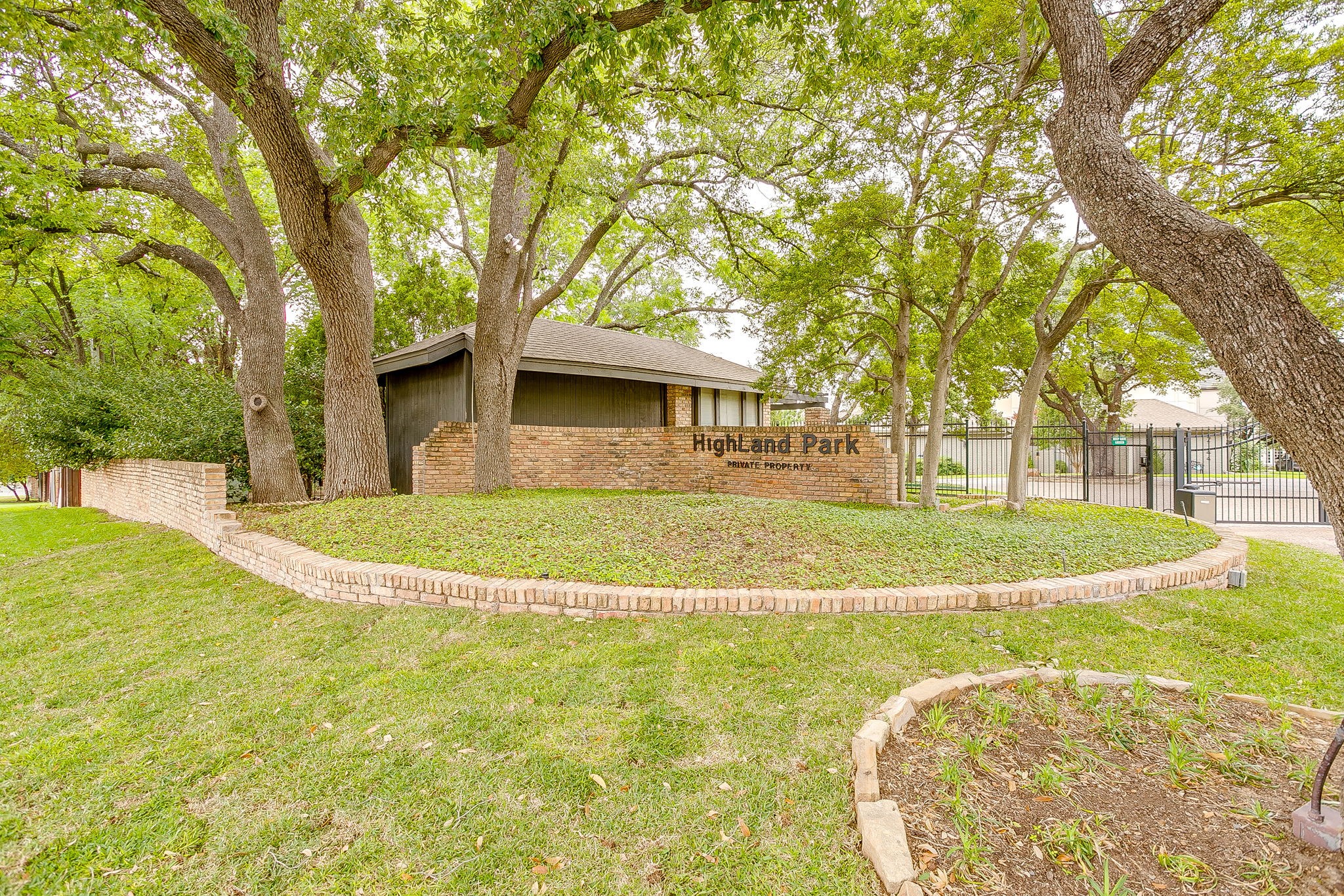 2144 Fountain Square Drive