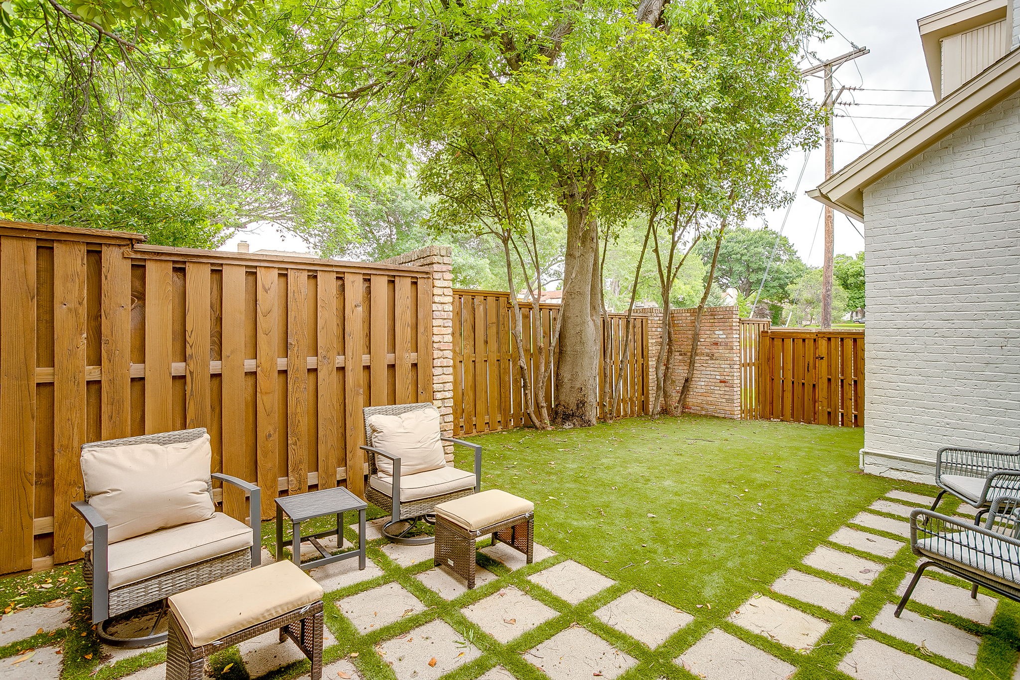 2144 Fountain Square Drive