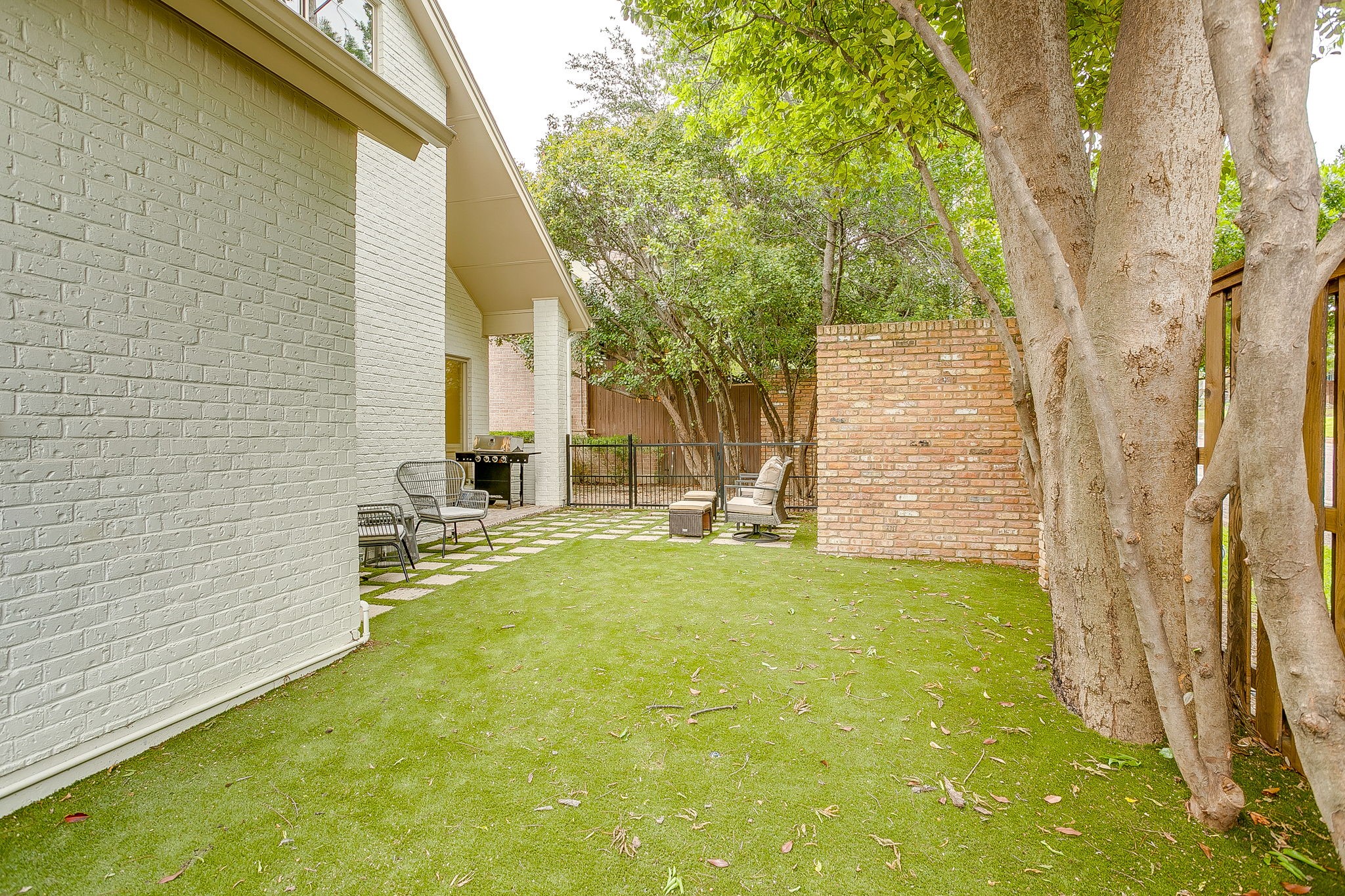 2144 Fountain Square Drive