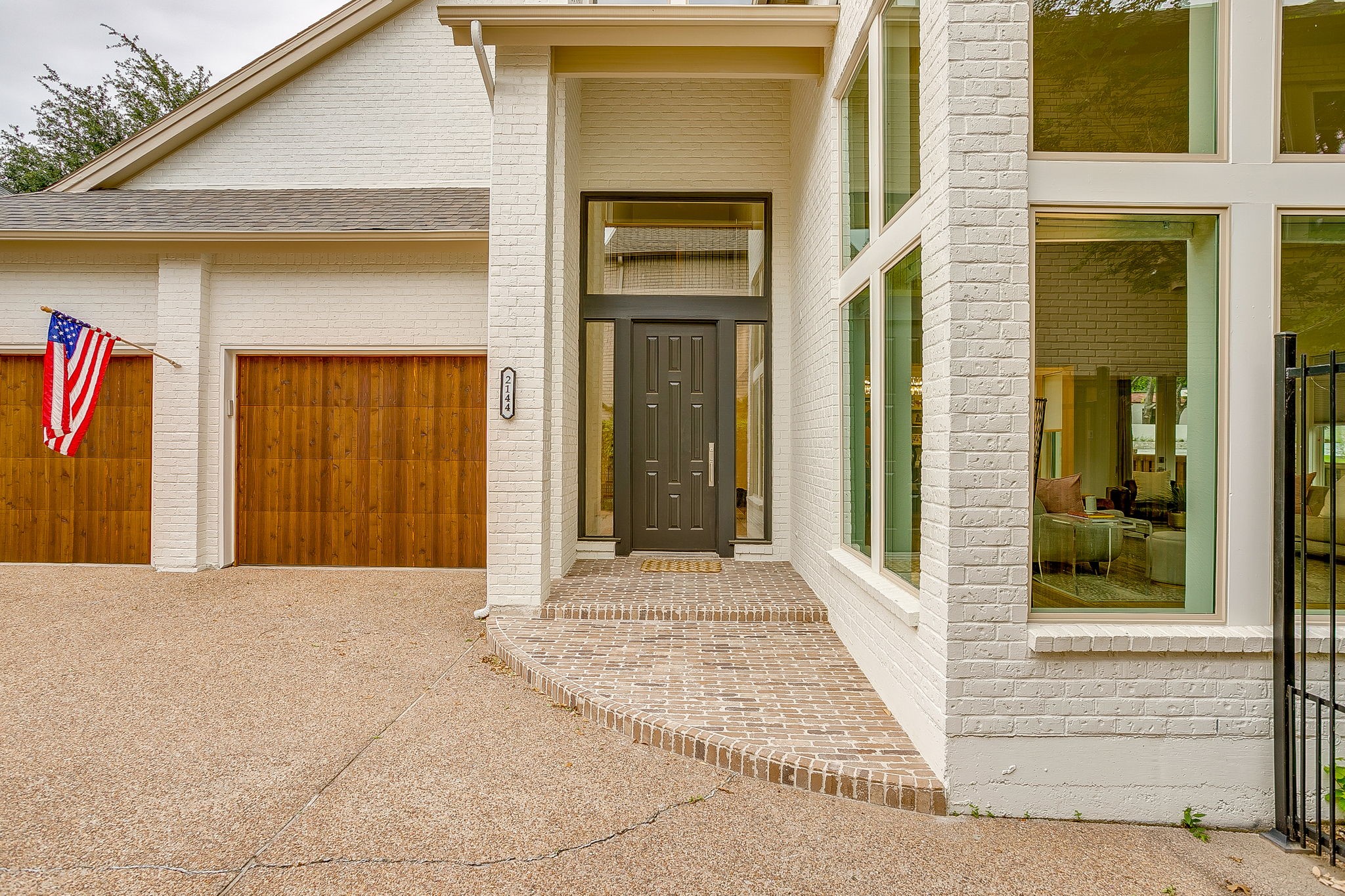 2144 Fountain Square Drive