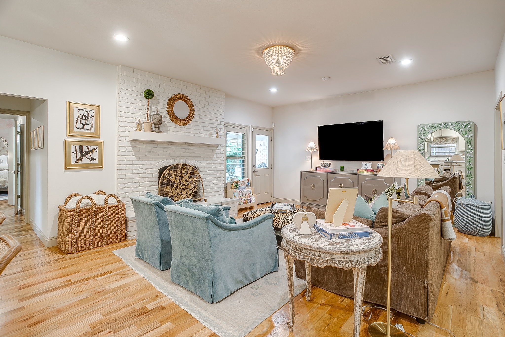 4208 Glenwood Drive