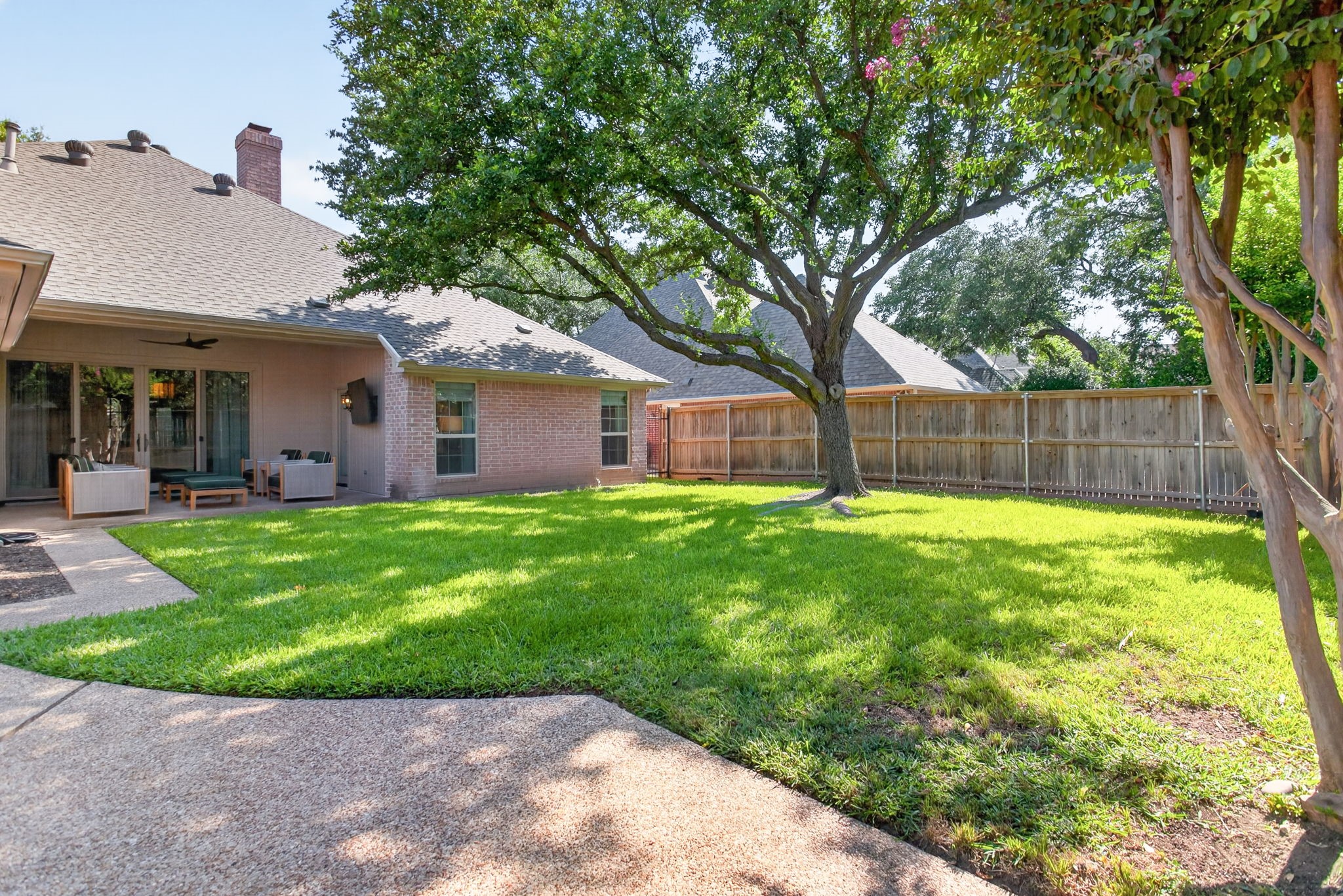 2832 Manorwood