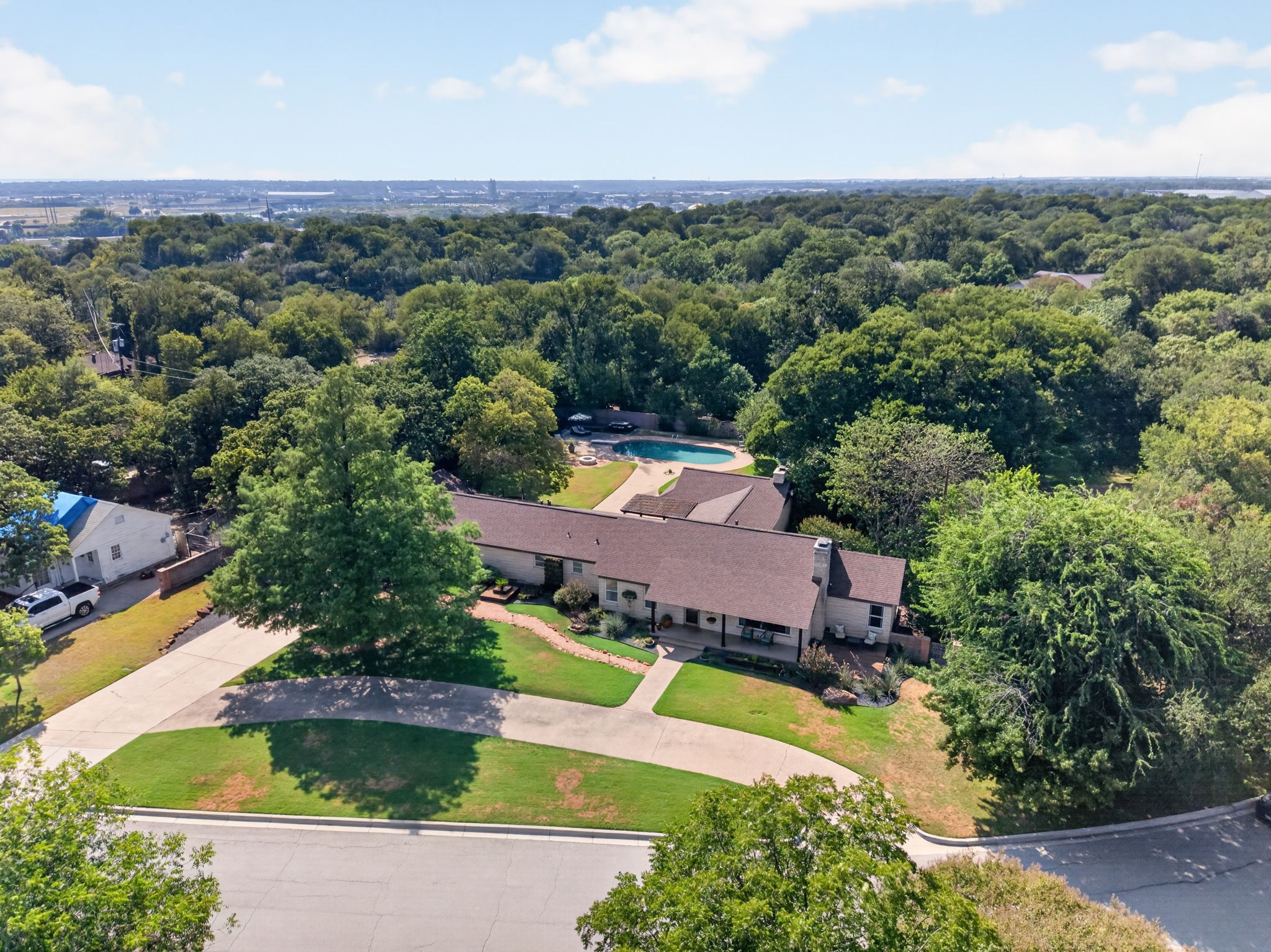 1709 Bluebonnet Drive