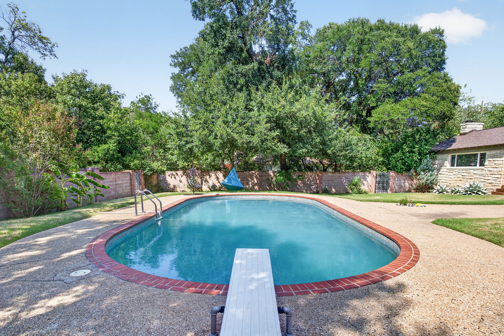 1709 Bluebonnet Drive