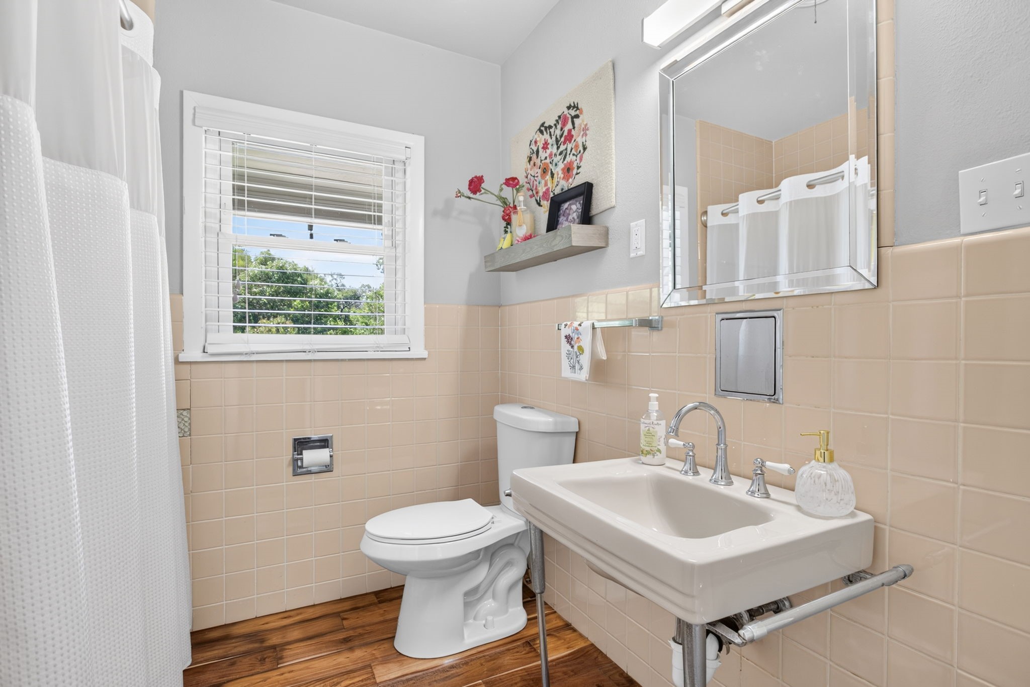 1709 Bluebonnet Drive