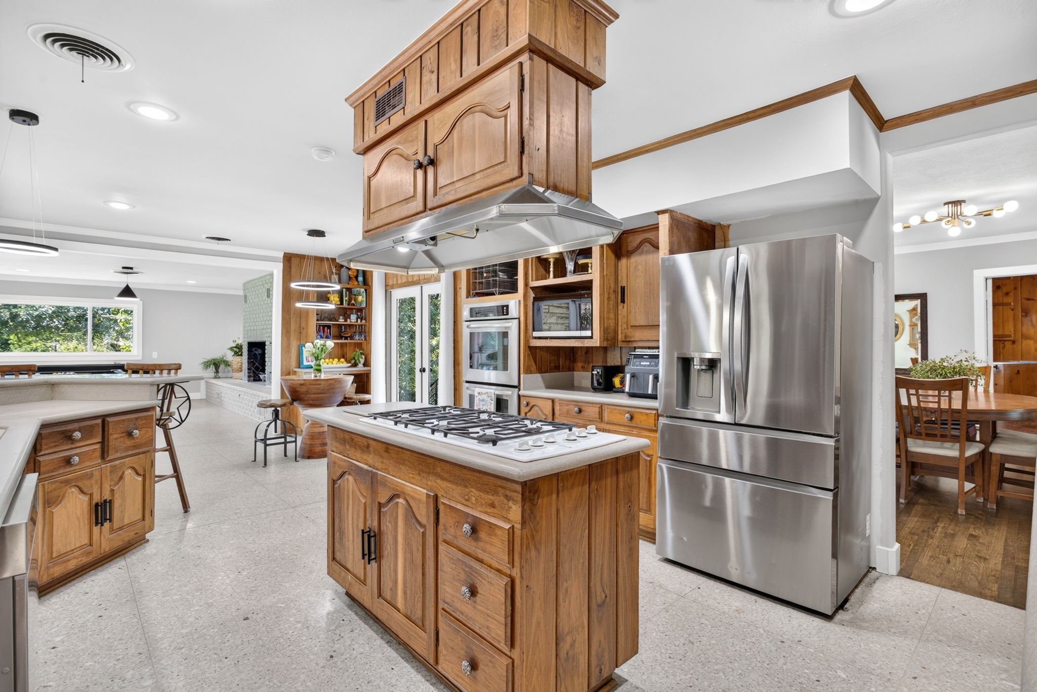 1709 Bluebonnet Drive