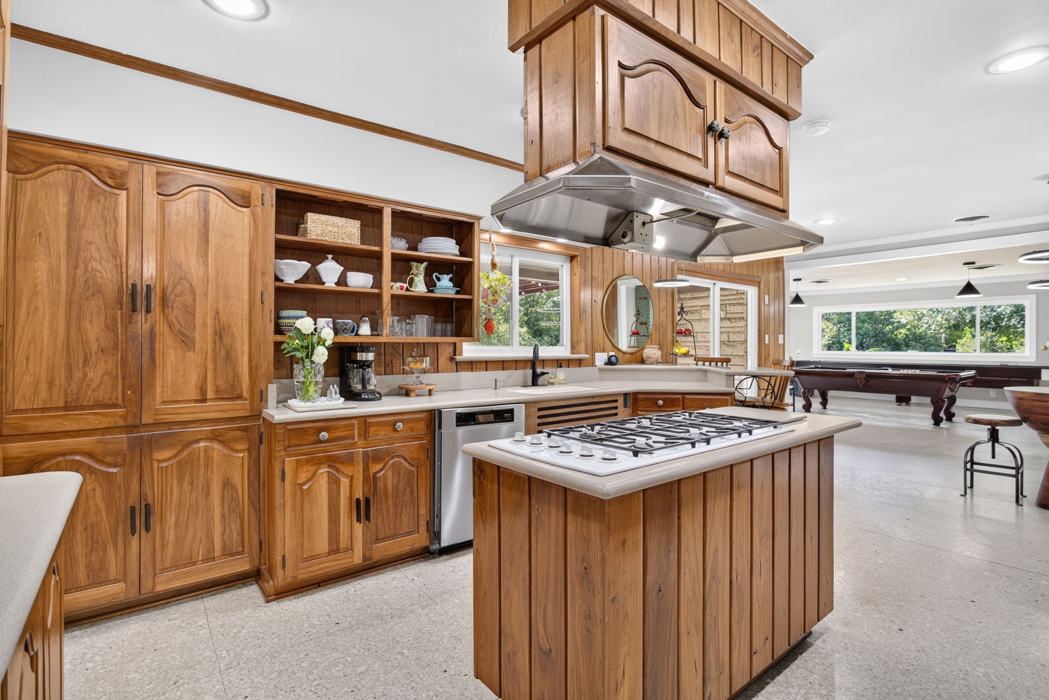 1709 Bluebonnet Drive