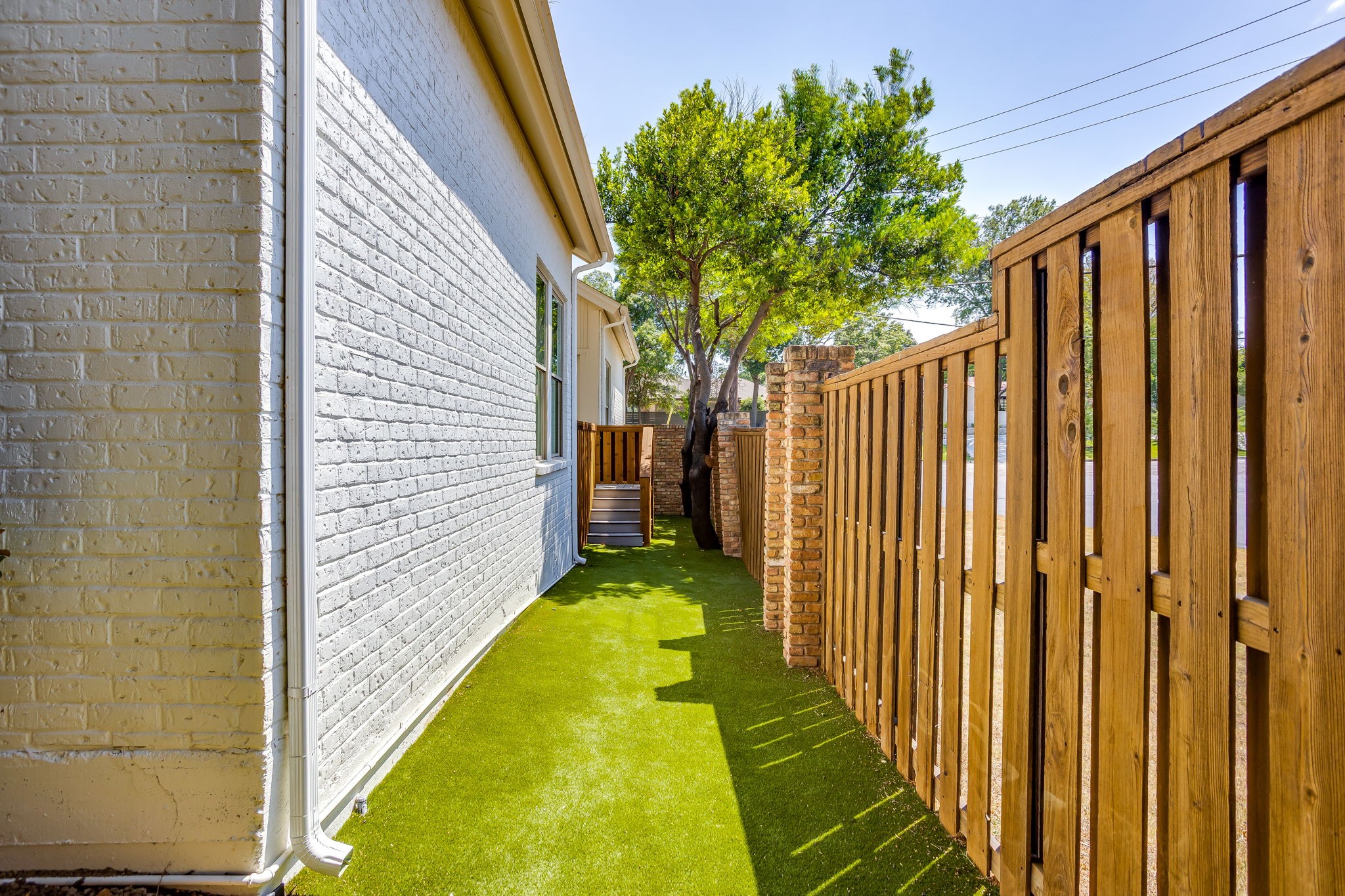 2144 Fountain Square Drive