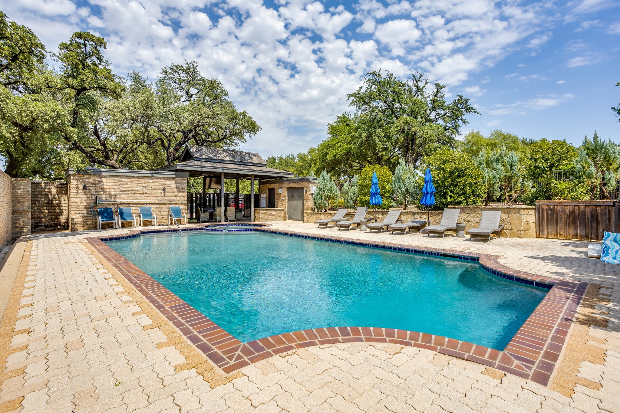2144 Fountain Square Drive