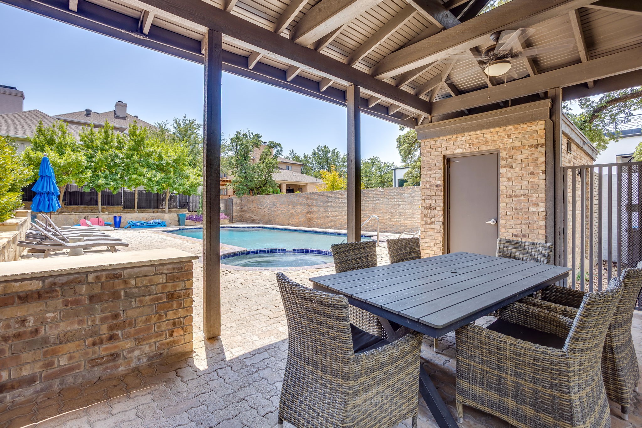 2144 Fountain Square Drive