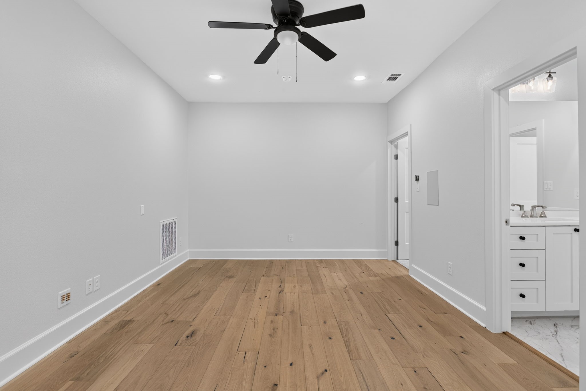 3837 Englewood Lane