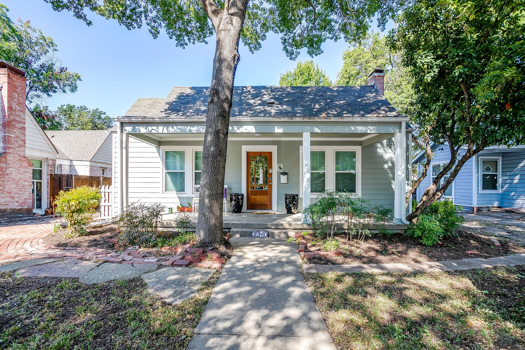 3210 Greene Avenue