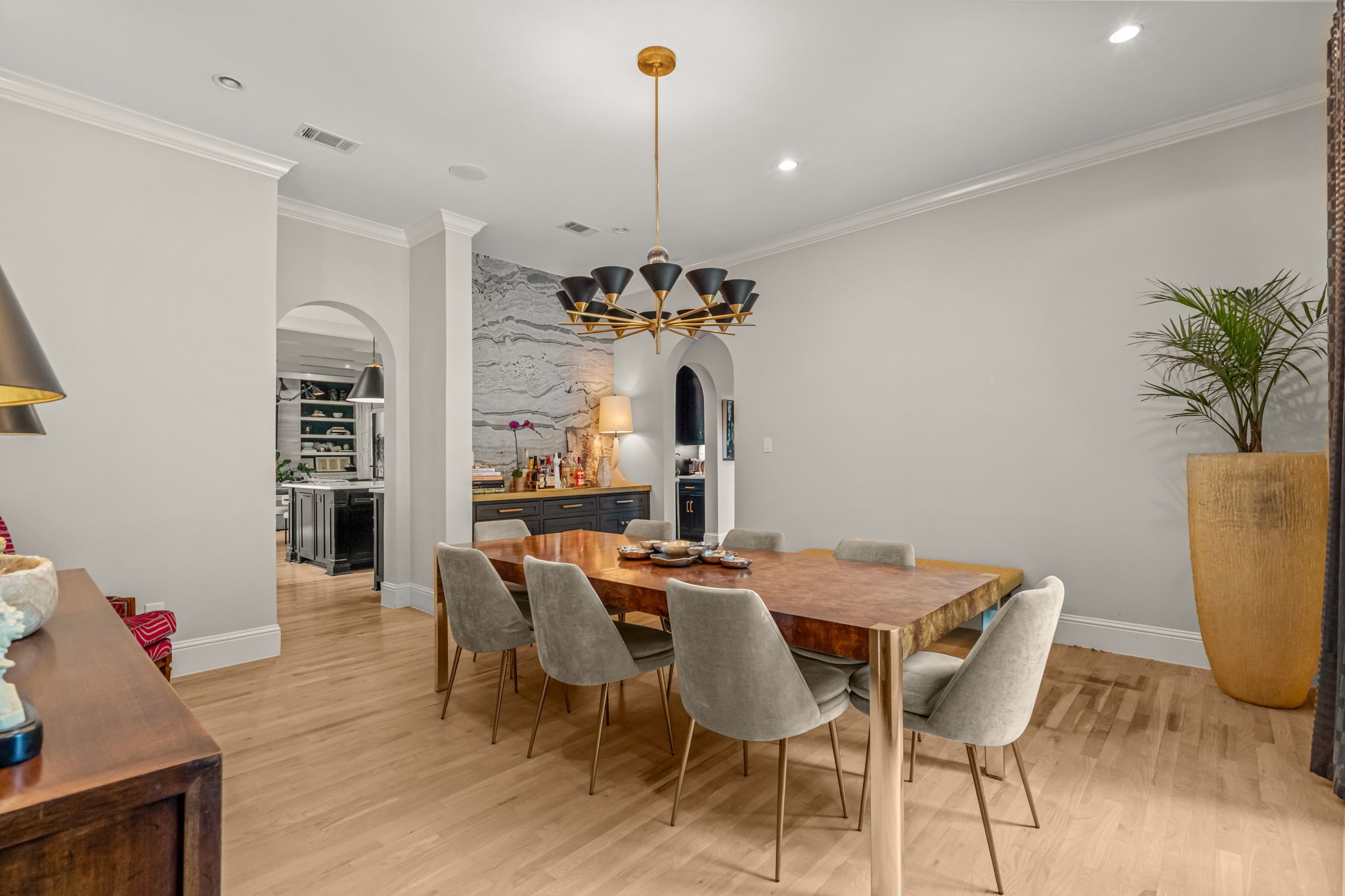 2413 Lofton Terrace