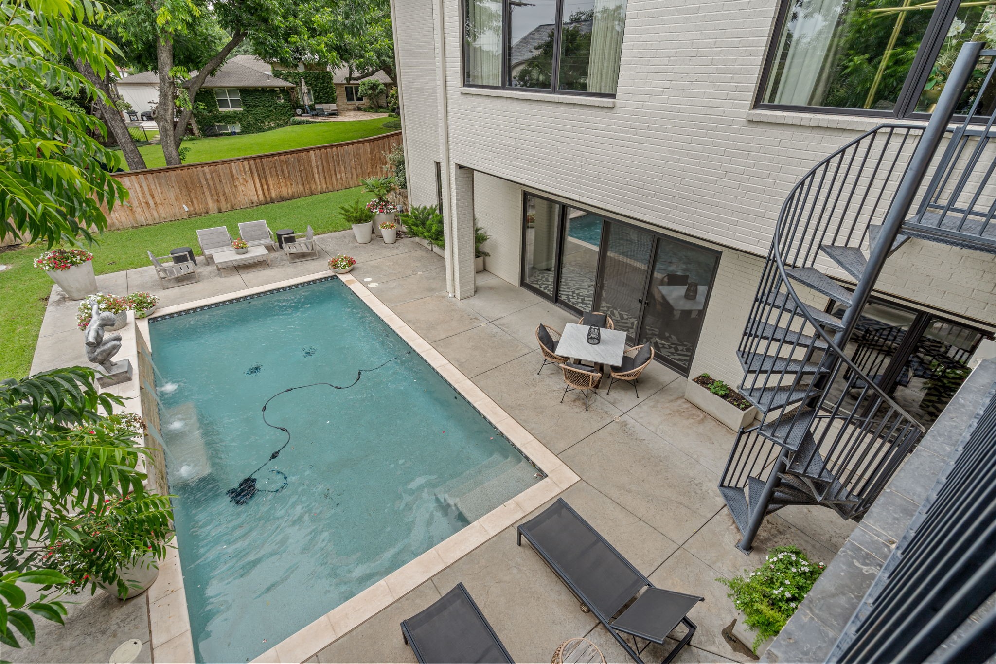 2413 Lofton Terrace