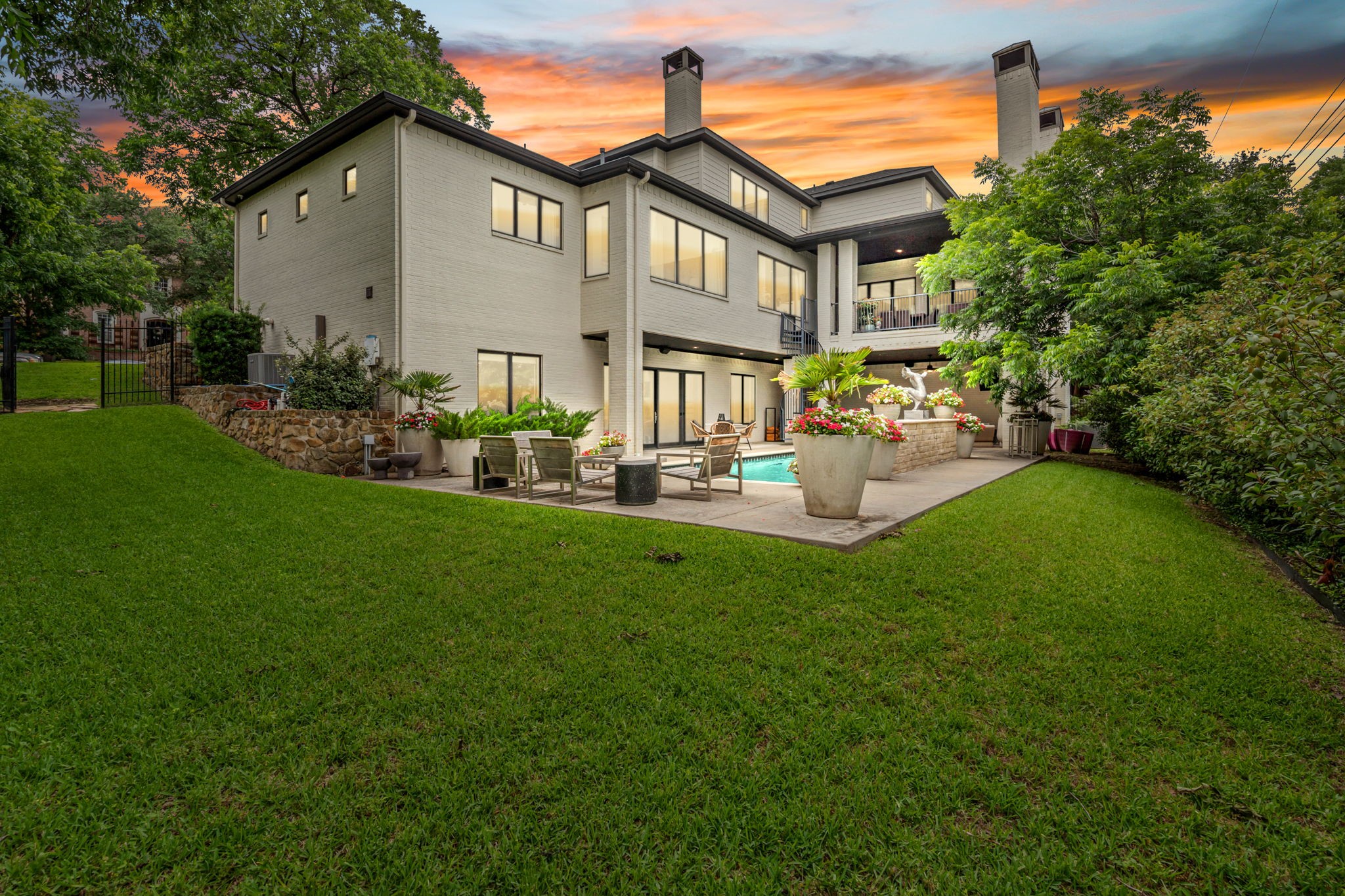 2413 Lofton Terrace